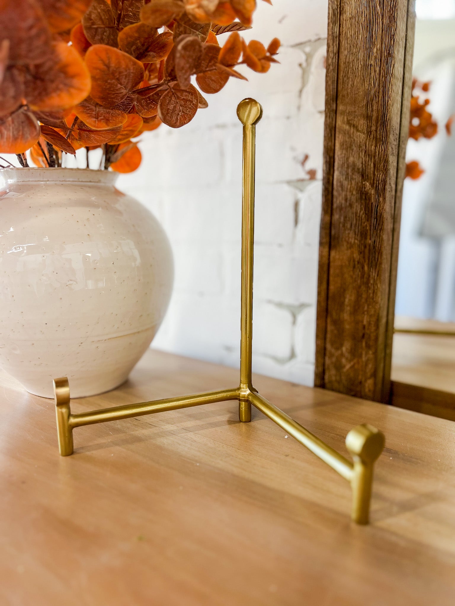 Brass Straight Back Easel