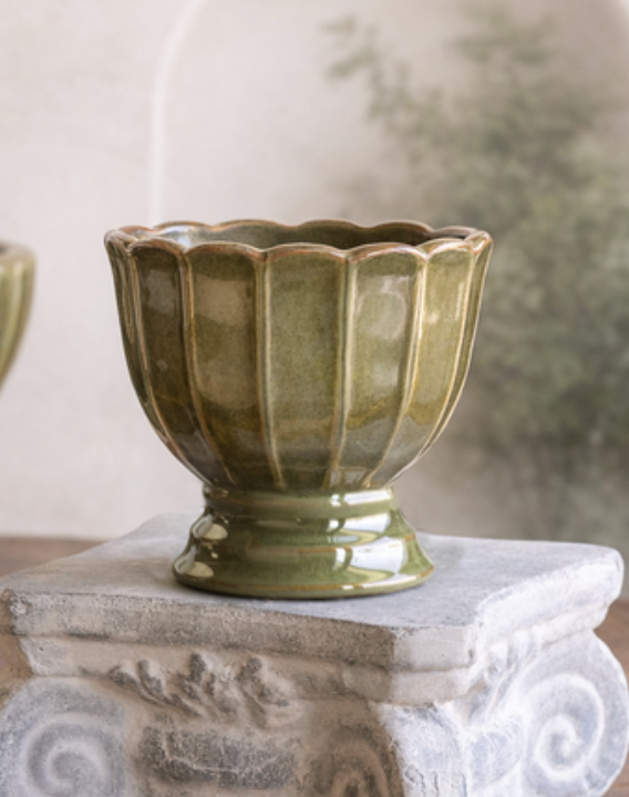 6" Vintage Green Scallop Planter