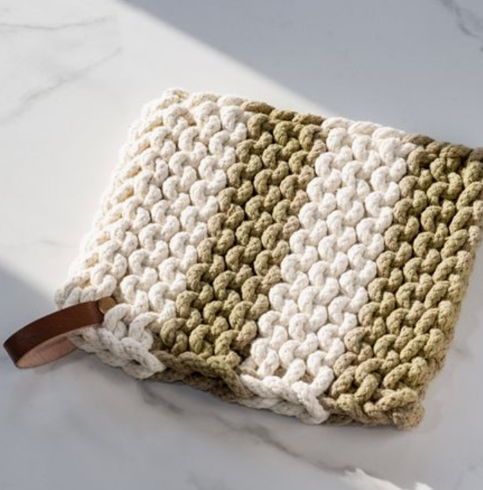 Chunky Knit Pot Holder – 8x8