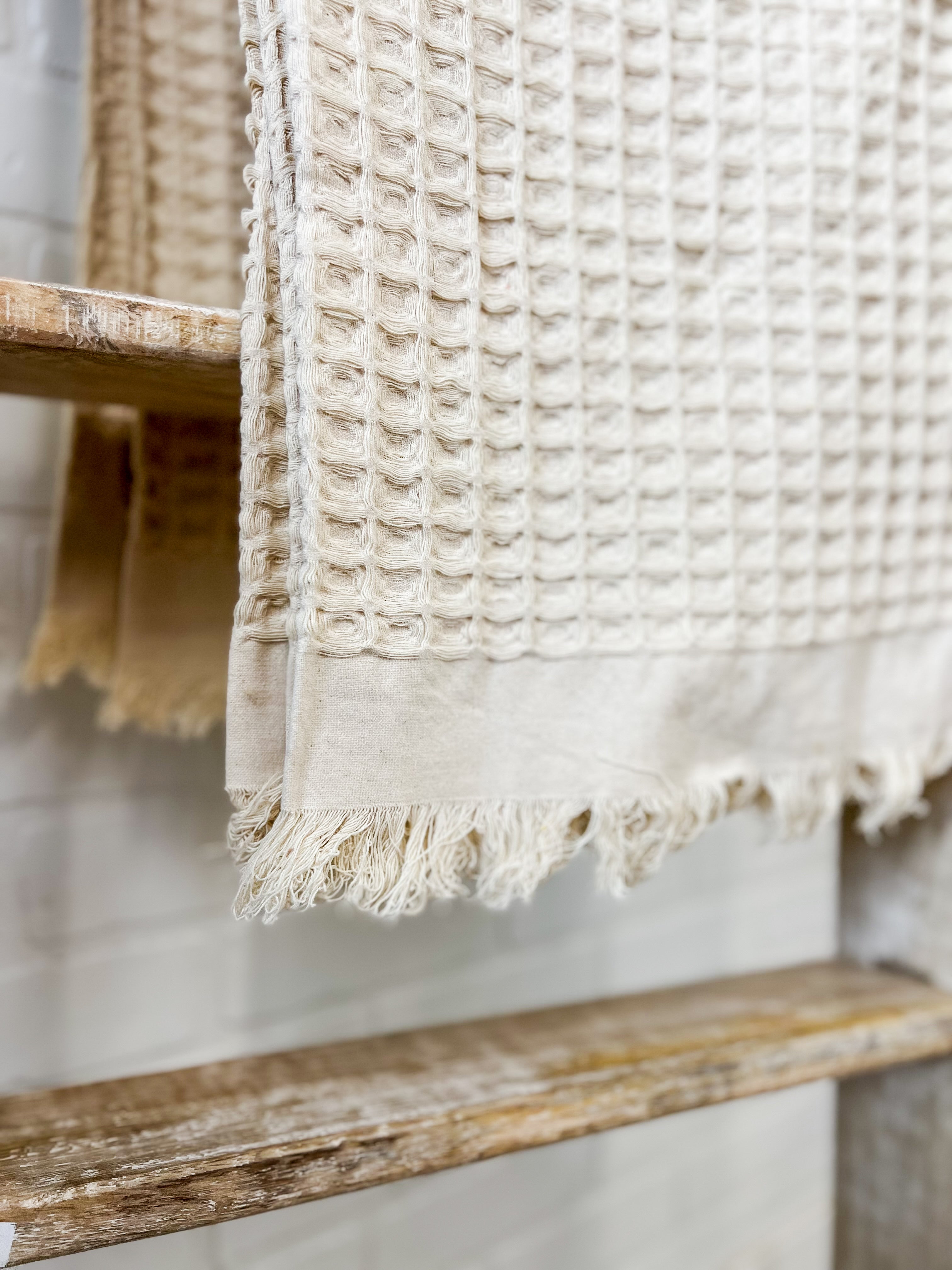 Wht Waffle Fringe Throw