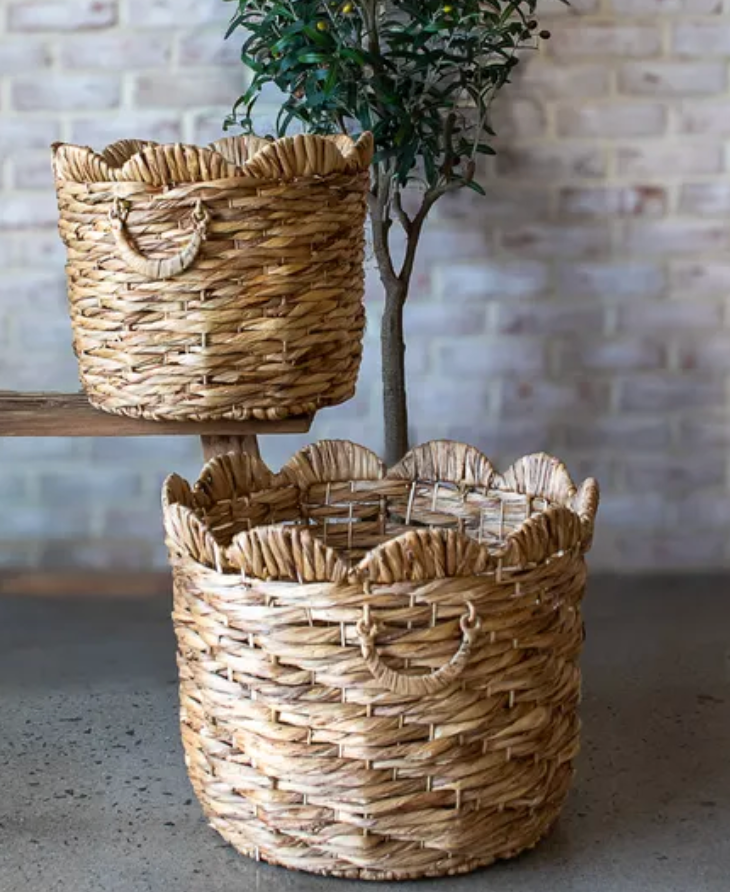 Petal Top Woven Seagrass Basket