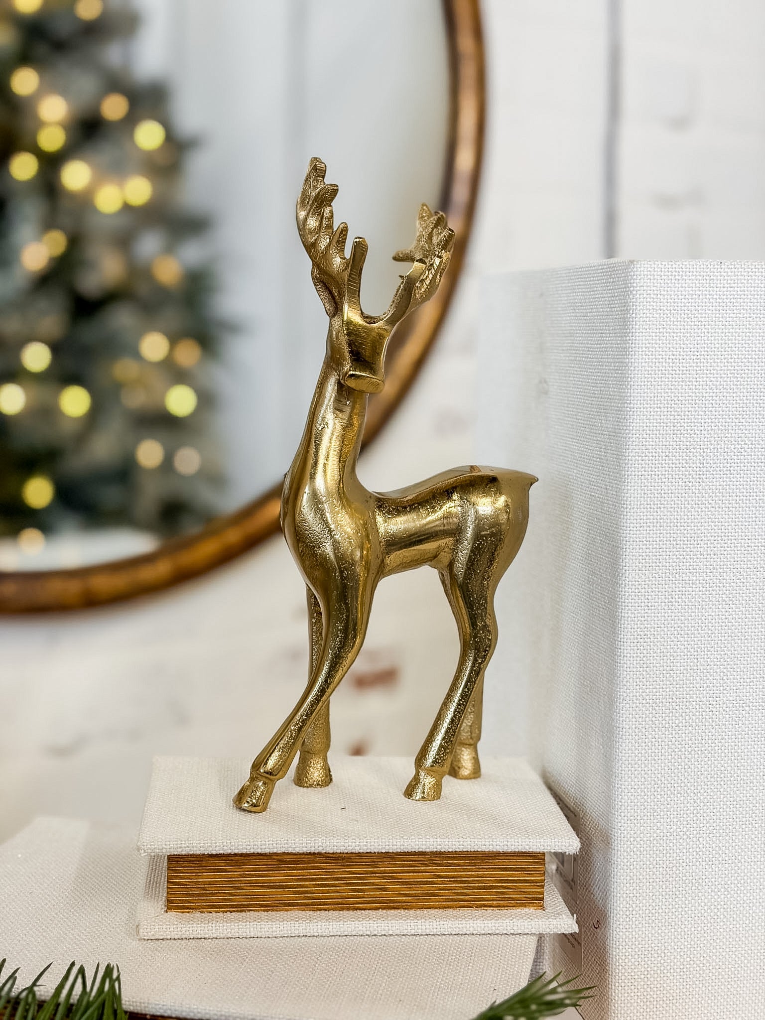 9" Gold Aluminum Reindeer