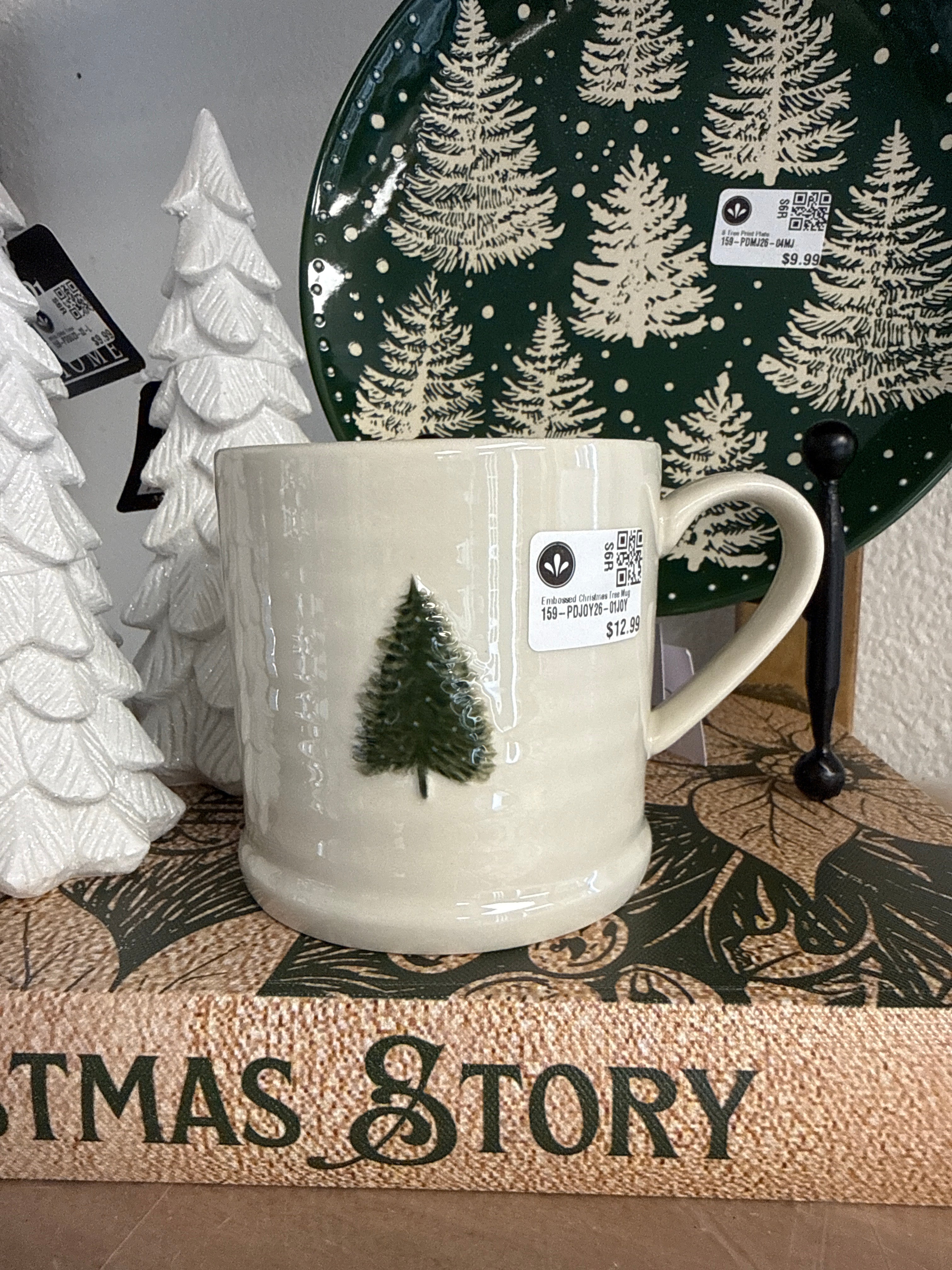Embossed Christmas Tree Mug