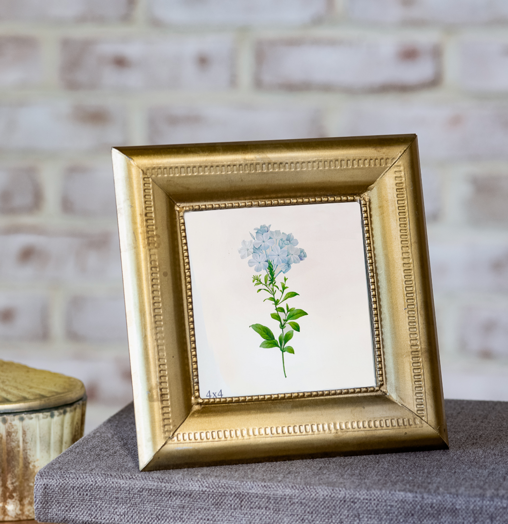 7" Brass Antique Photo Frame + Wire Stand