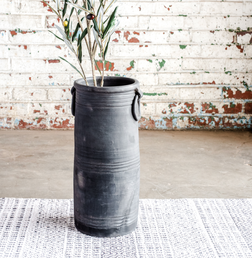 Black Terra Cotta Umbrella Stand