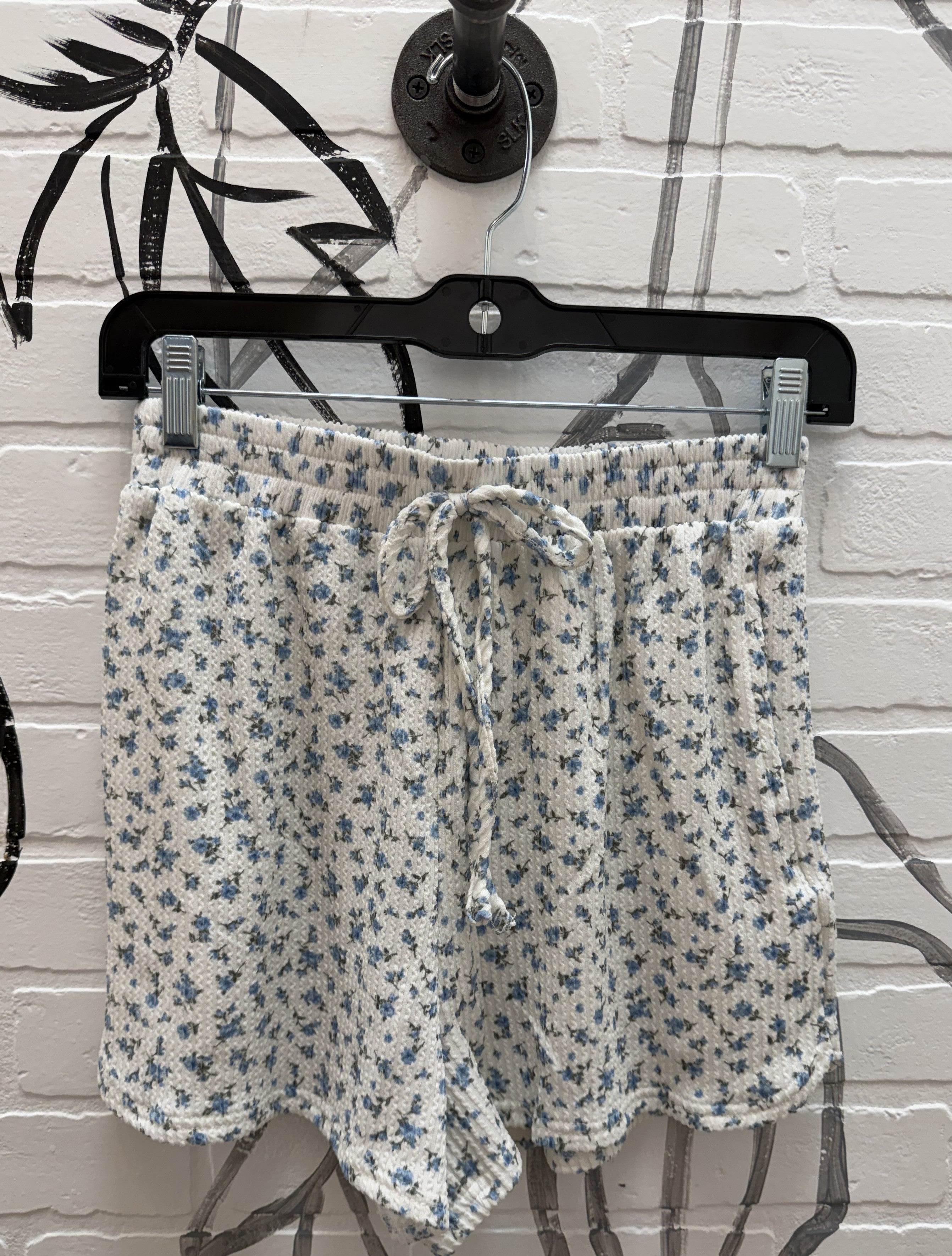 *FINAL SALE* Drawstring Floral Knit Shorts
