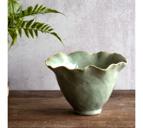 7.5" Lt Green Deco Planter