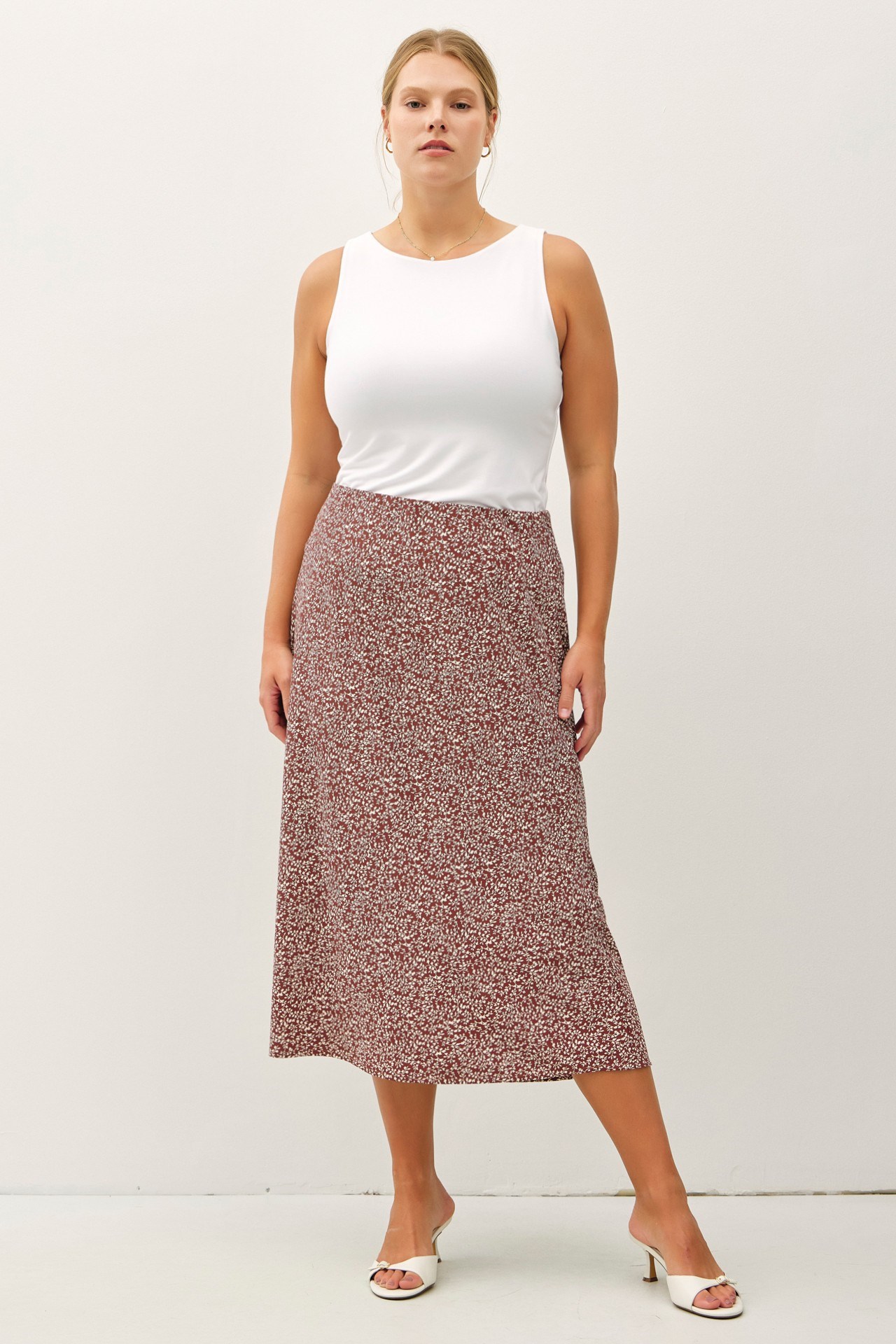 Plus Floral Print Midi Skirt W/ Elastic Waistband