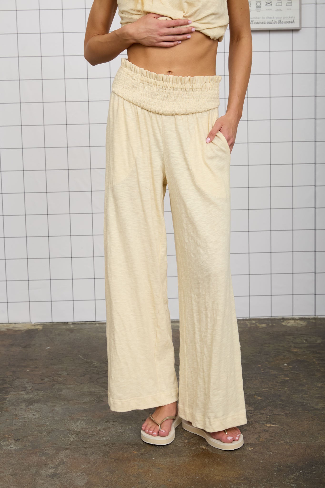 Heathered Smocked Waist Lounge Pants
