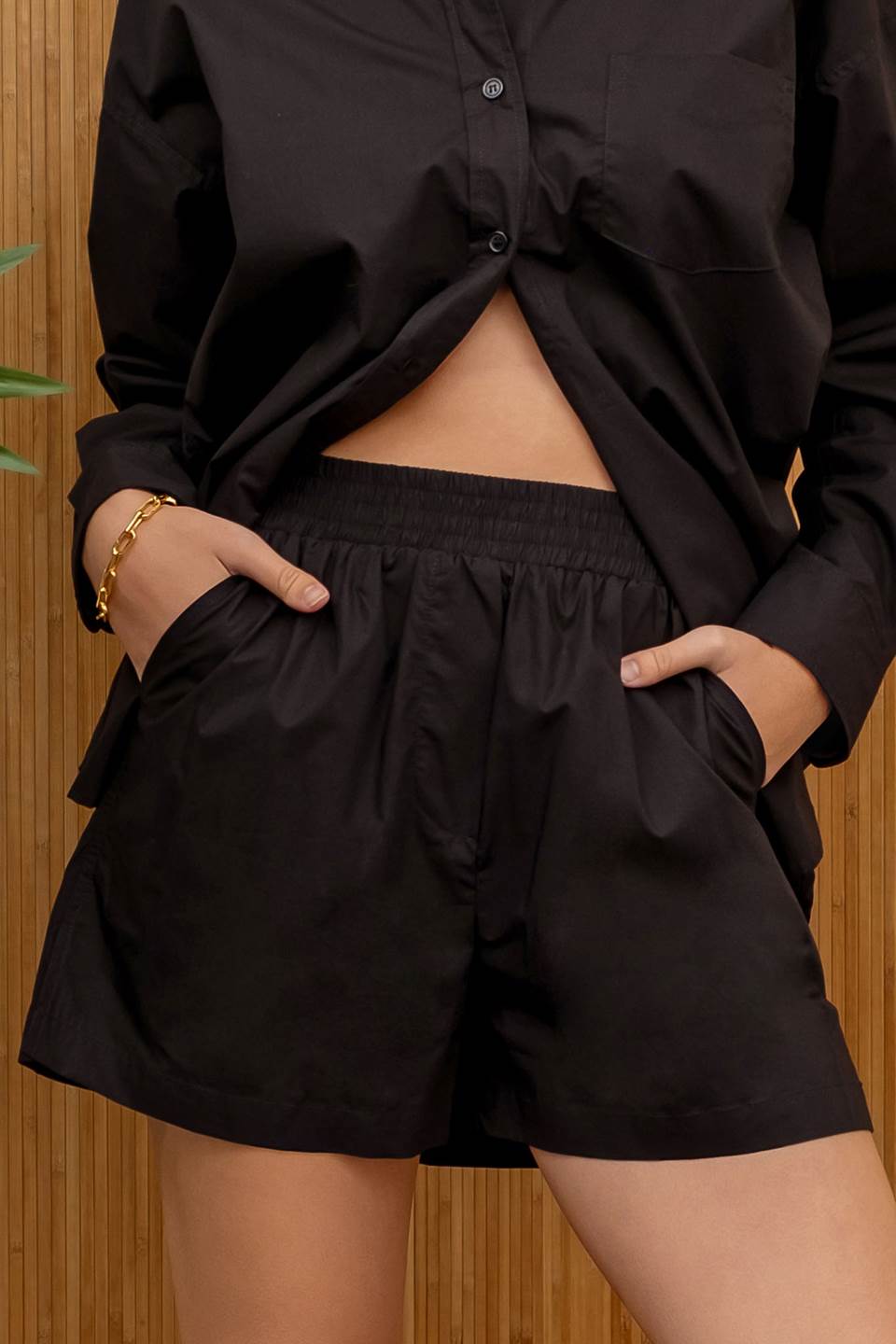 Side Slit Shorts With Pockets