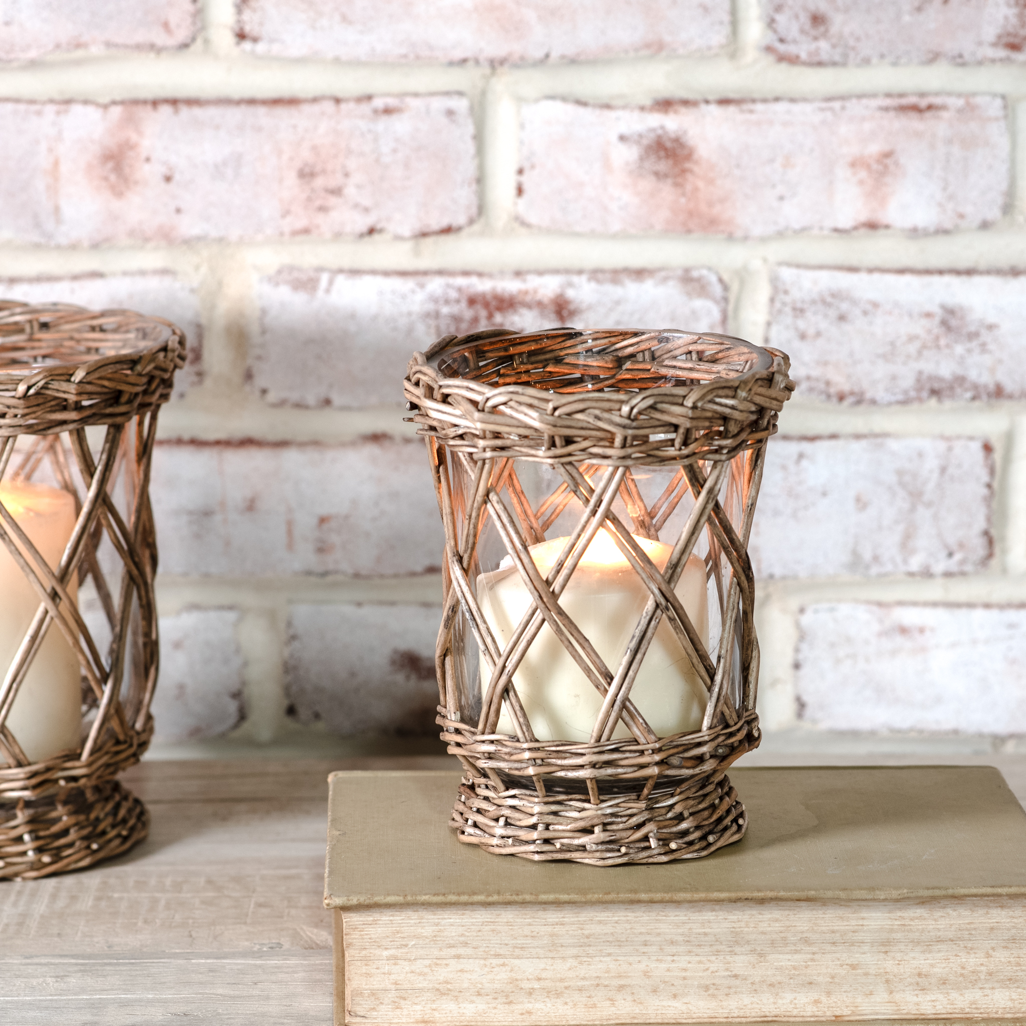 5.9" Willow Wrapped Jar