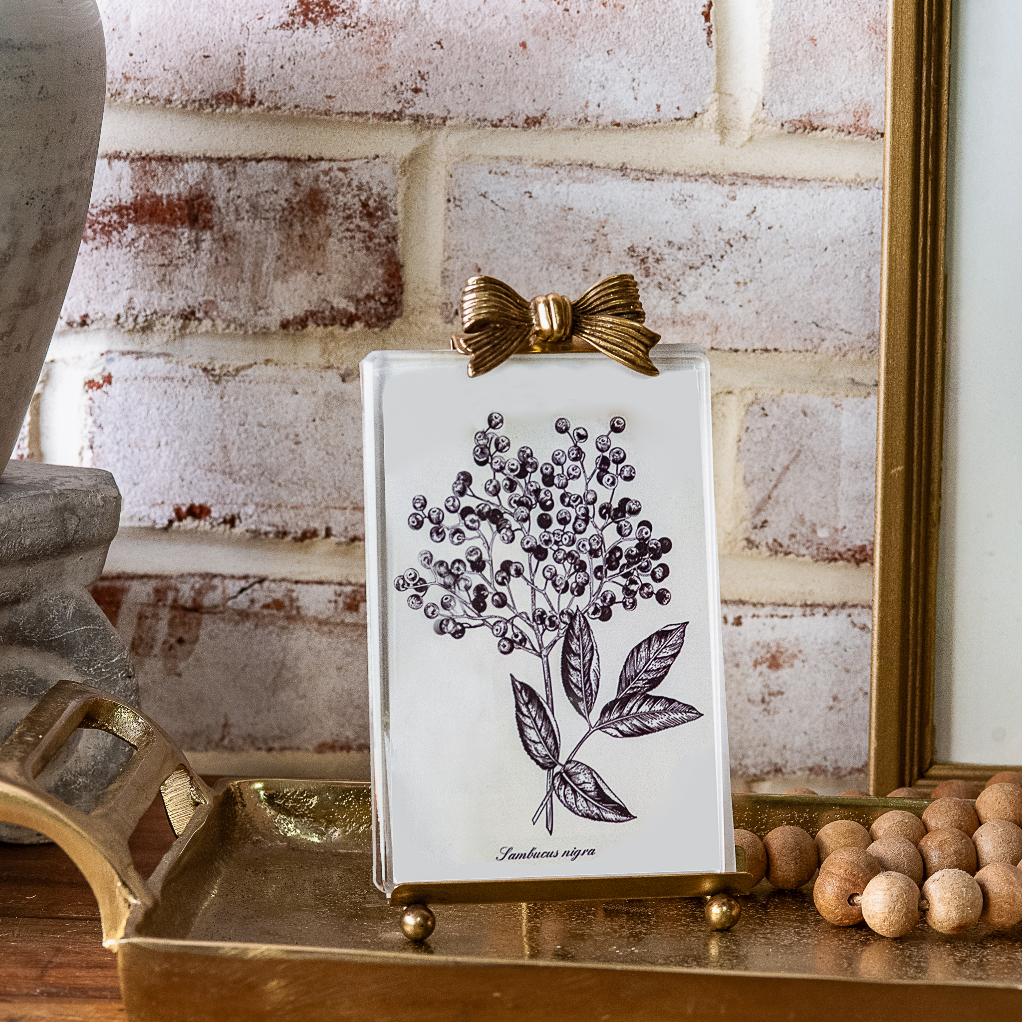 *Inner* 7" Bow Iron Photo Frame