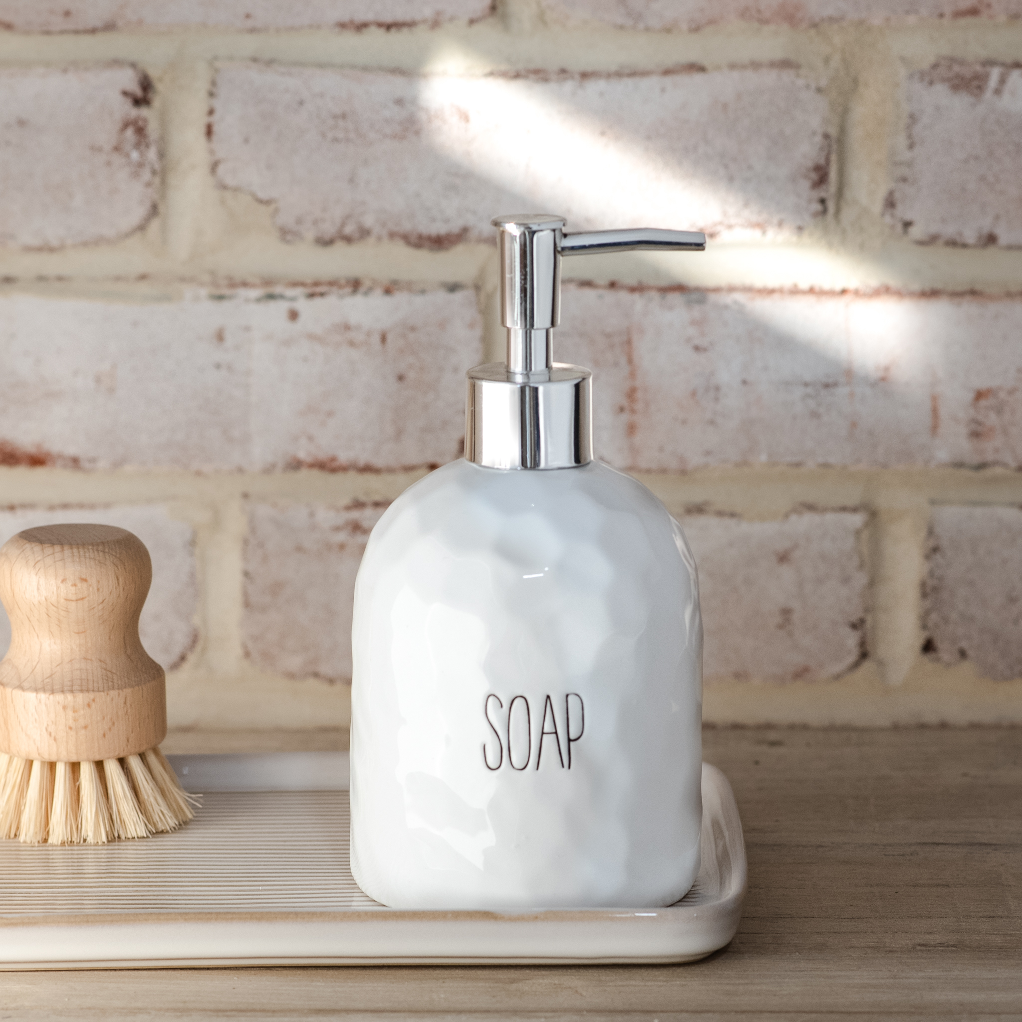 6.7" White Soap Pump
