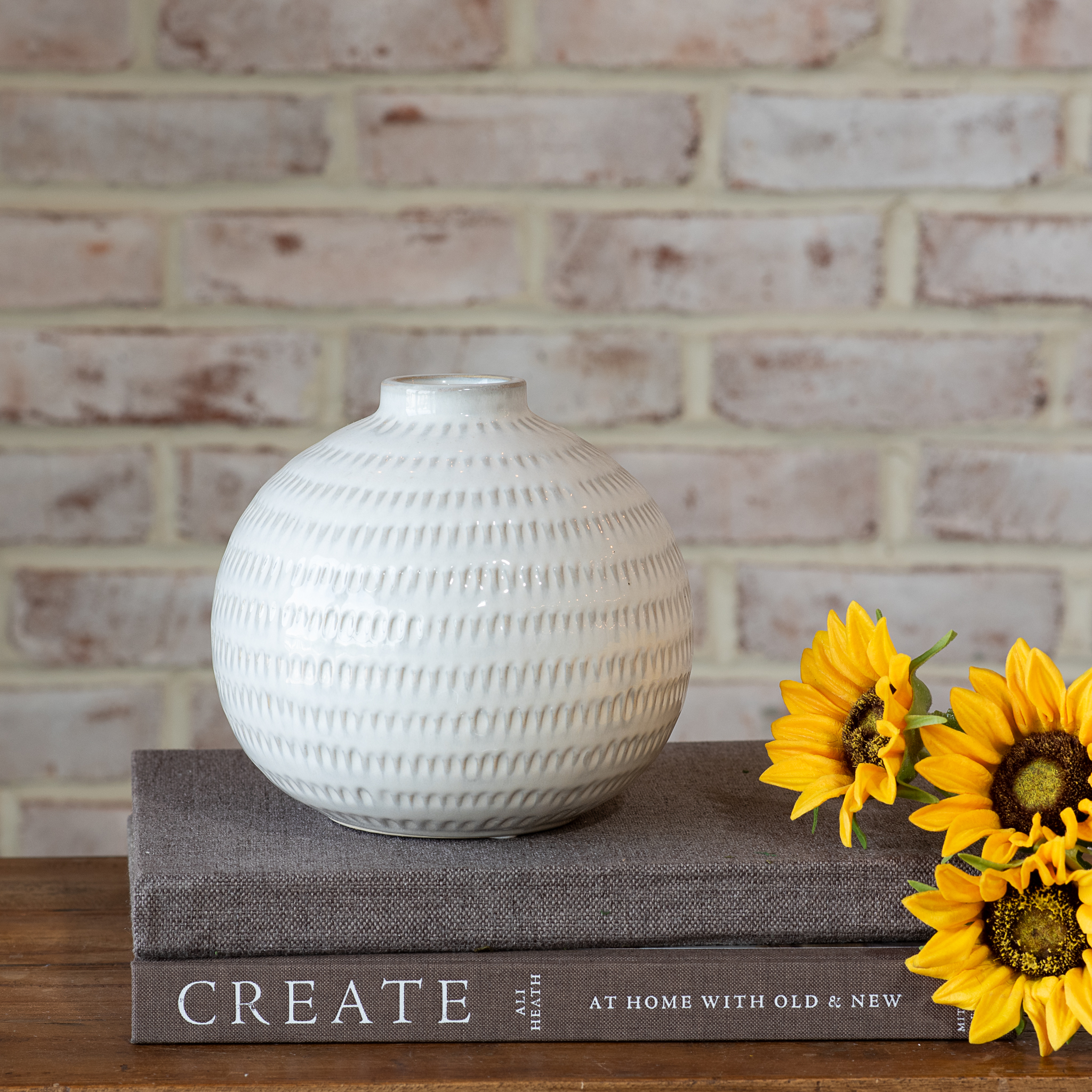 5.8" White Dot Vase