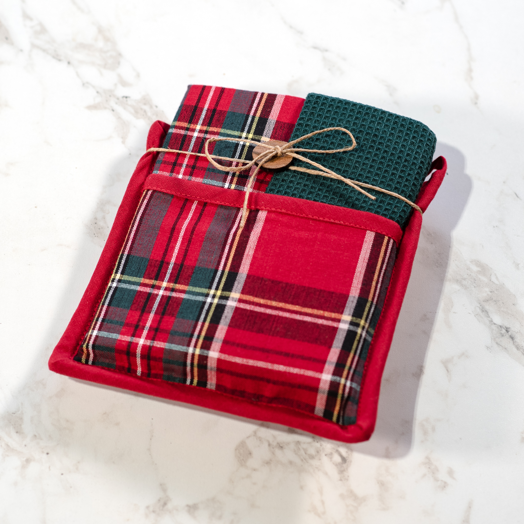*Inner* Tartan Plaid Potholder Towel Set