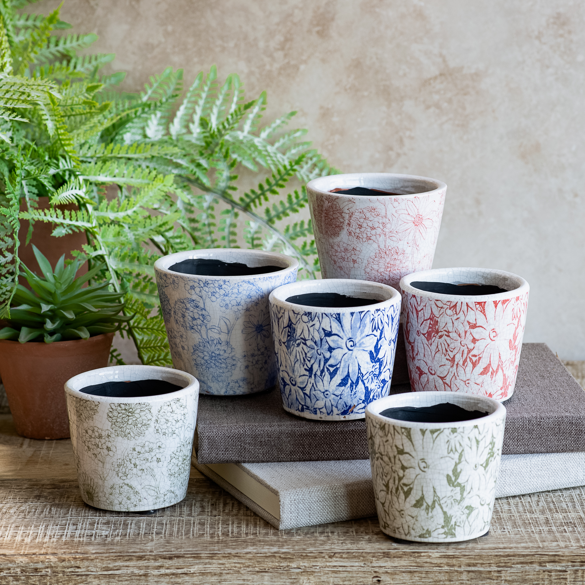 6 Asst. Rd/Bl/Gn Floral Pattern Garden Pots