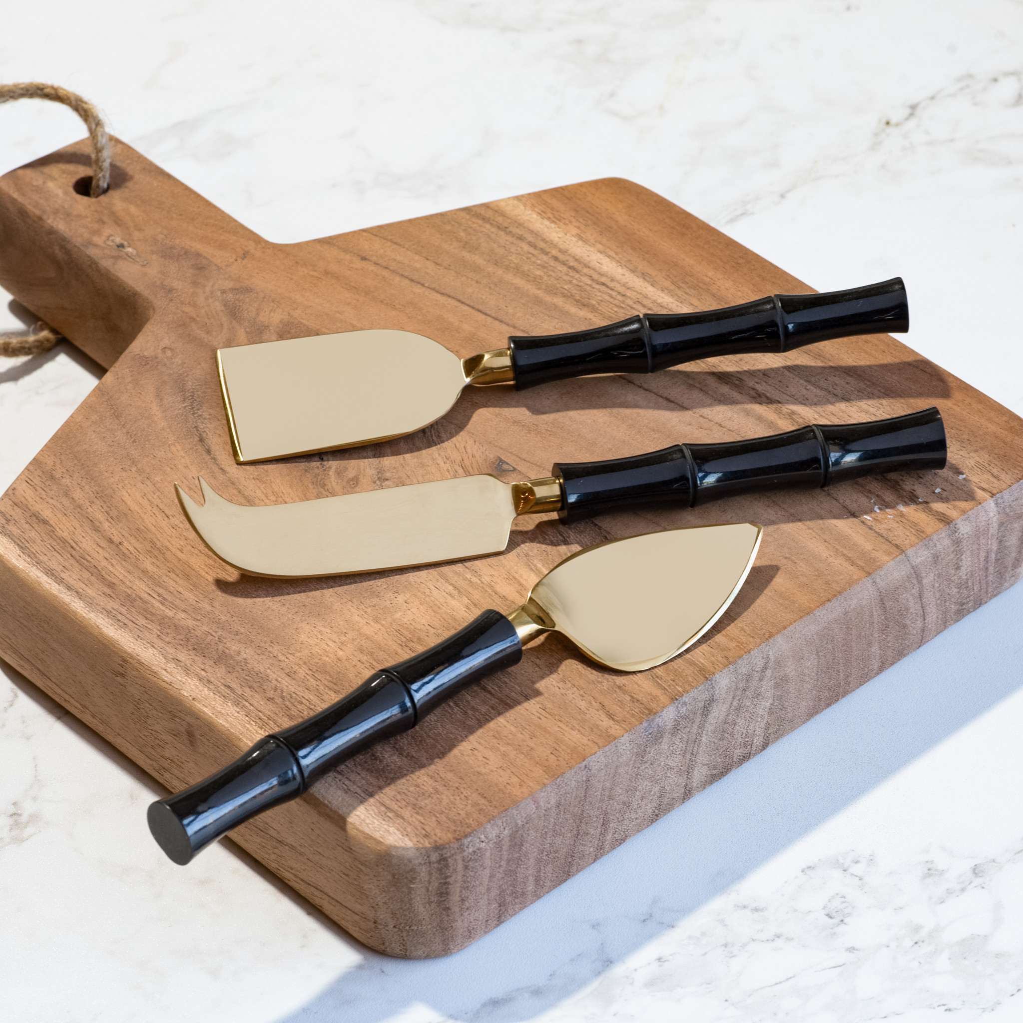 *Inner* Blk/Gold Cheese Knife Set