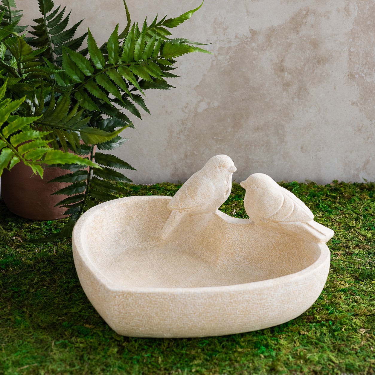 *Inner* 9.5" Beige Text. Heart Shape Bird Dish
