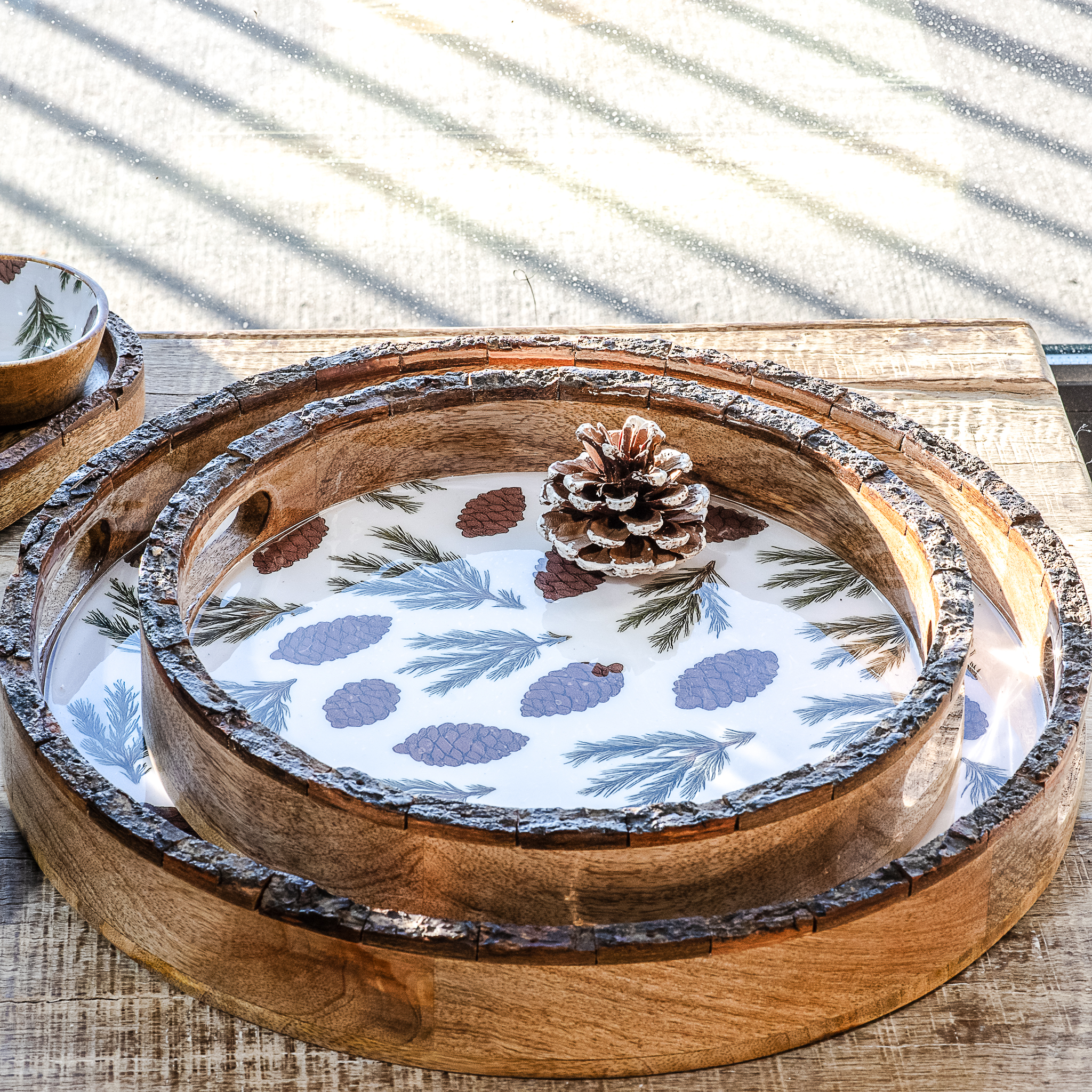 S/2 Round Wood Pinecone Tray