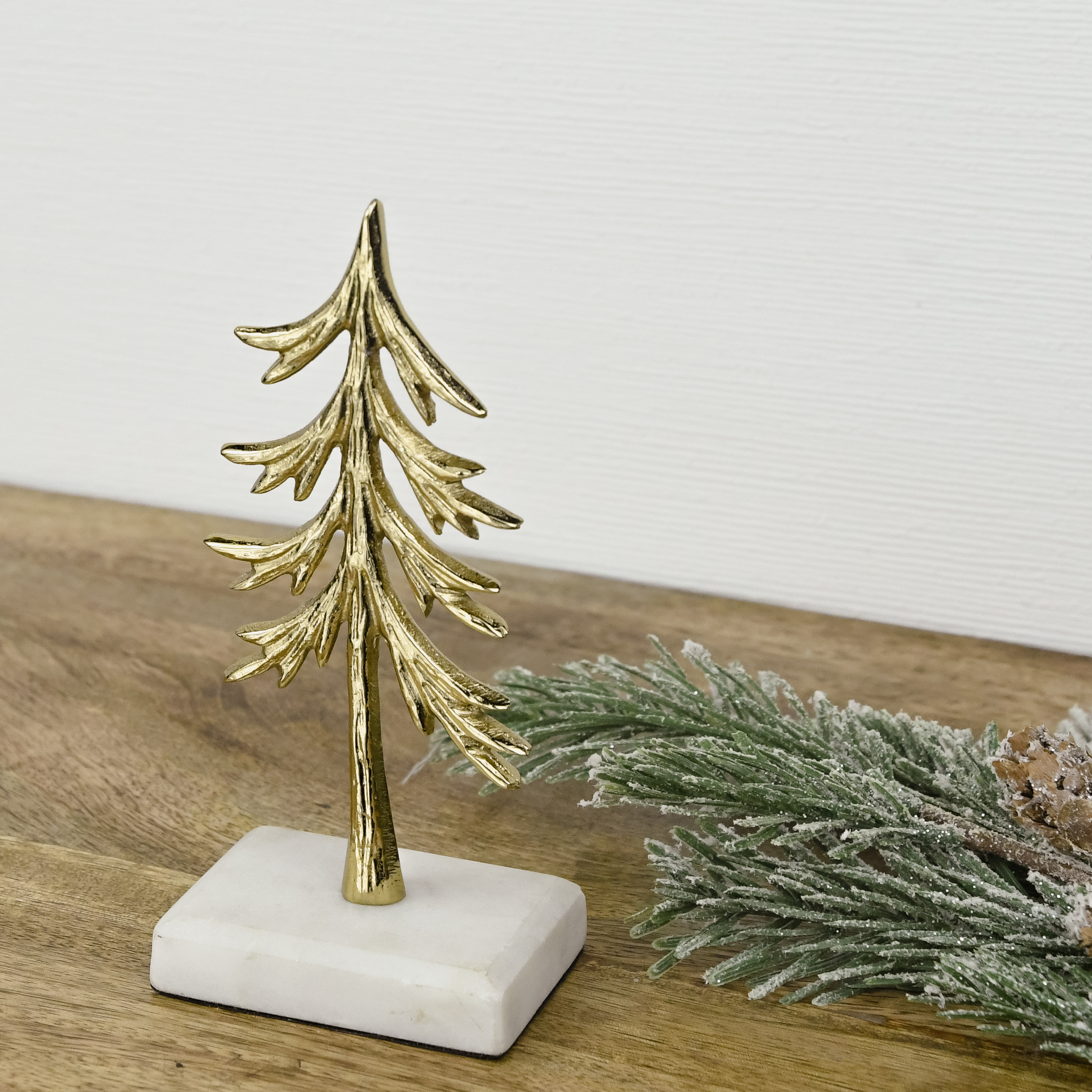 6.3" Metal Tree On Base