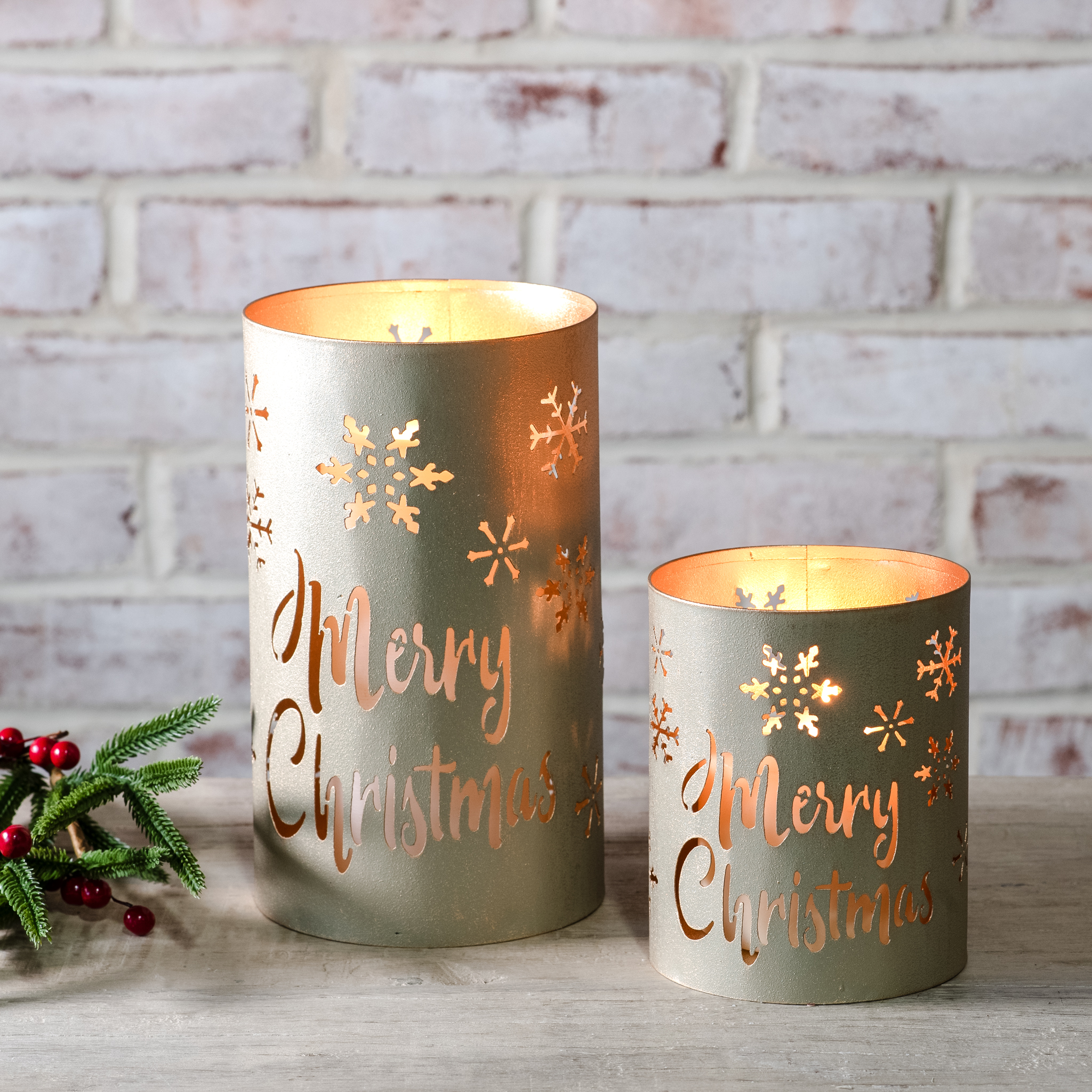 *Inner* S/2 Gold Merry Xmas Lanterns