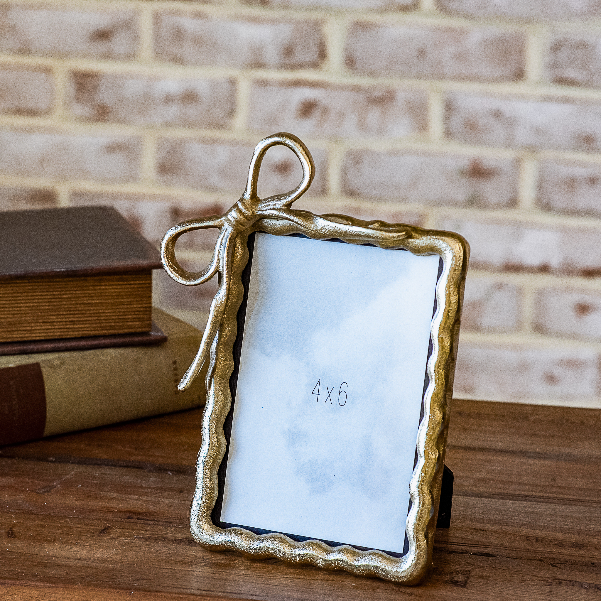 4 X 6 Gold Ribbon Photo Frame