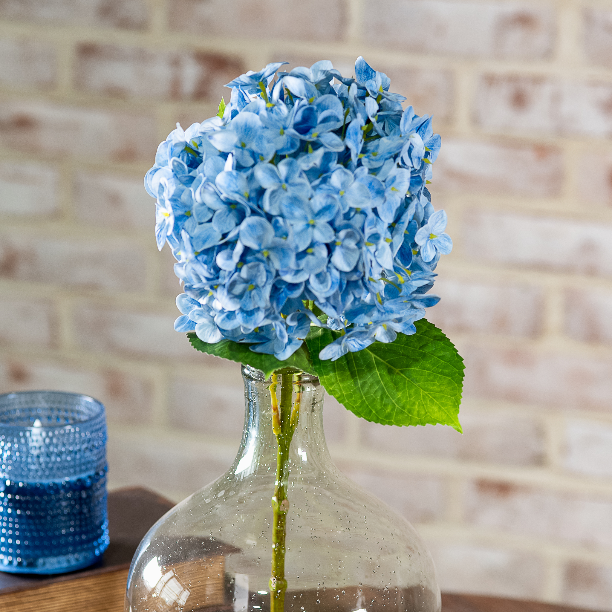 *Inner* 20.5" Blue Hydrangea Stem