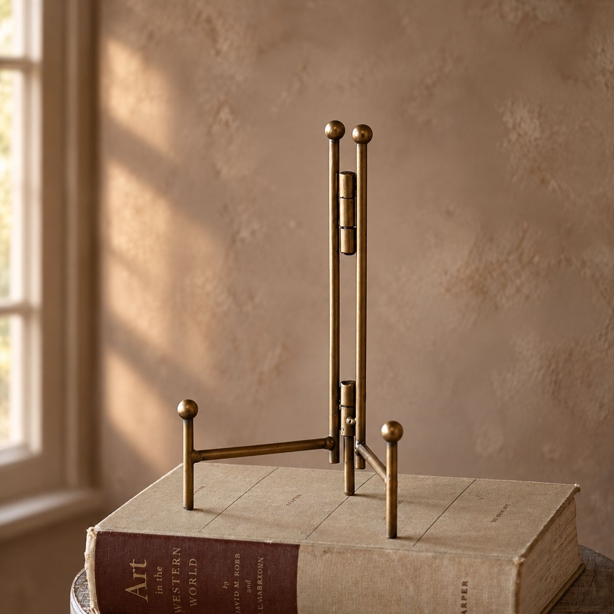 *Inner* 8.25" Ant. Brass Straight Back Easel