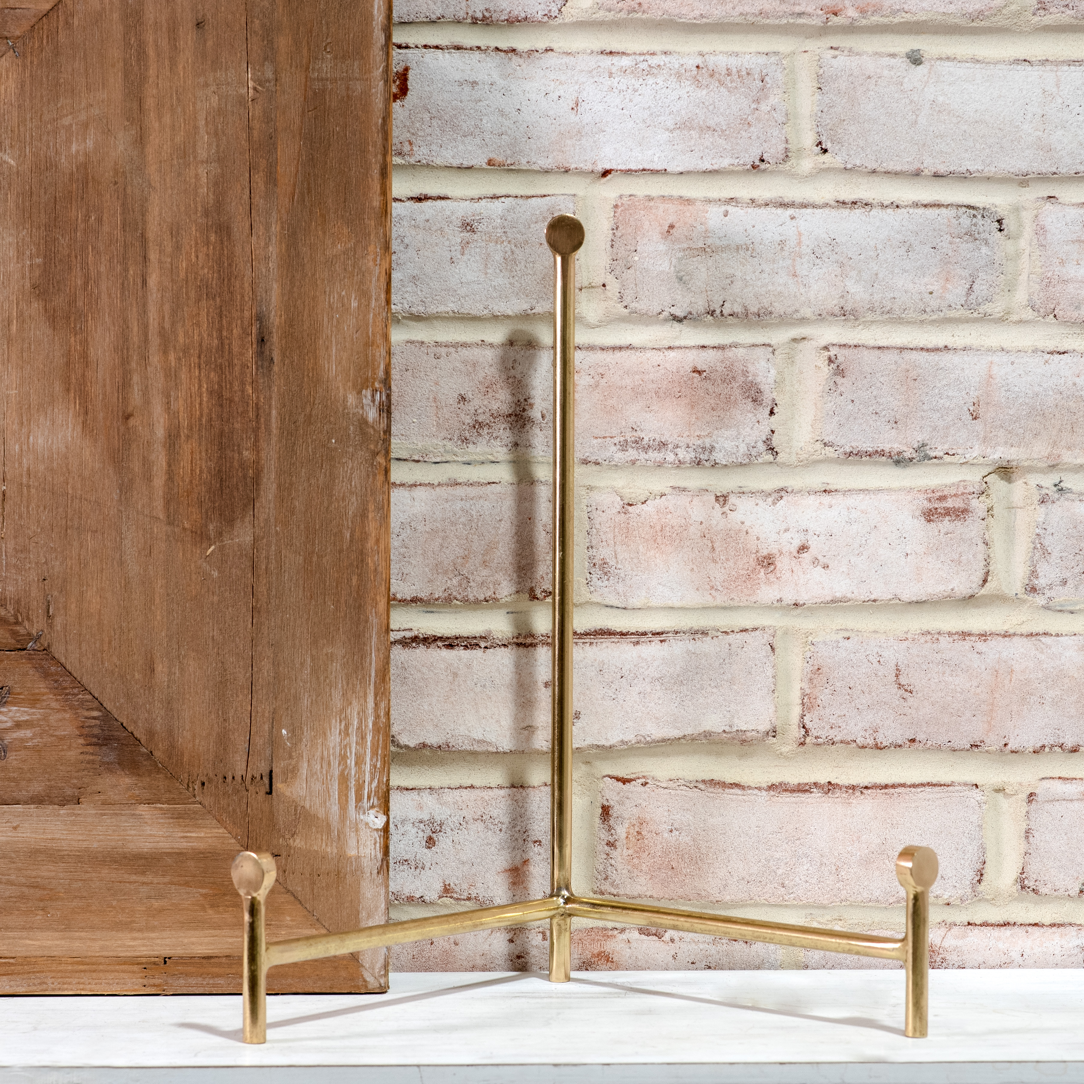 *Inner* 14" Brass Straight Back Easel