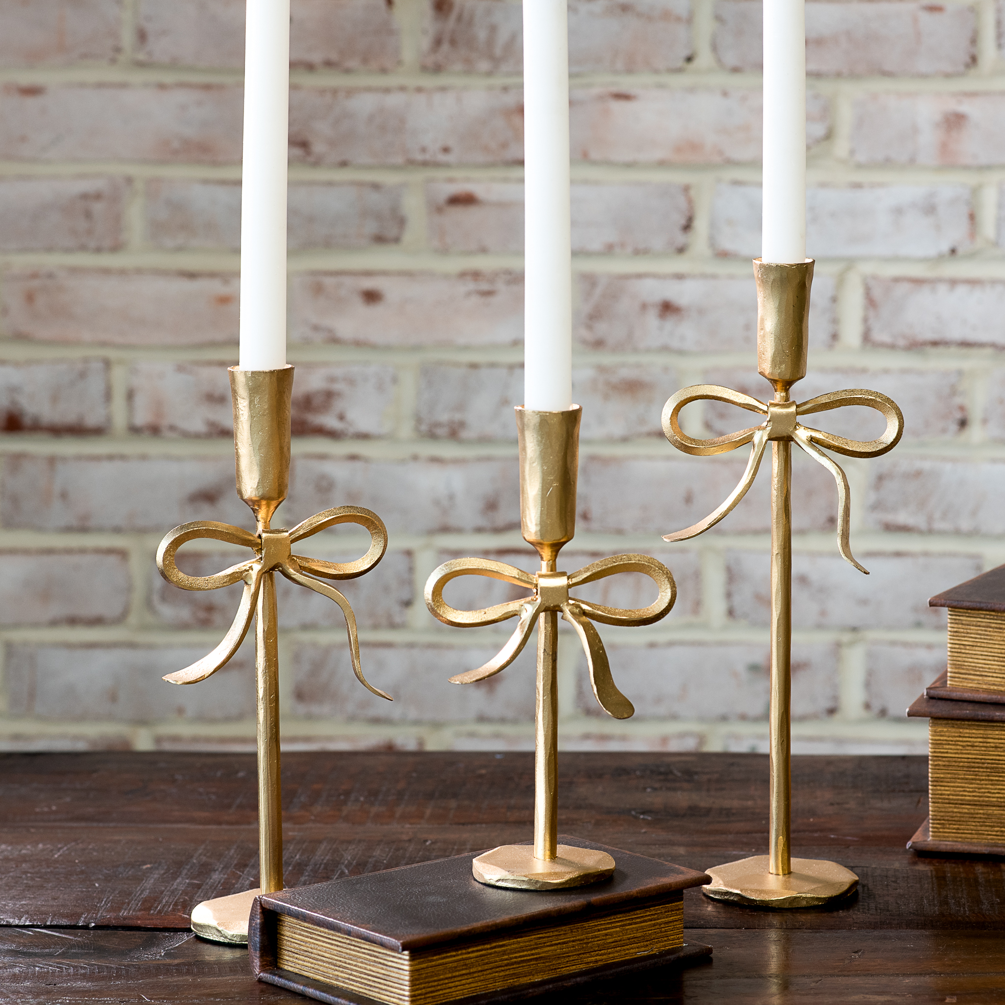 S/3 Gold Bow Candle Holders