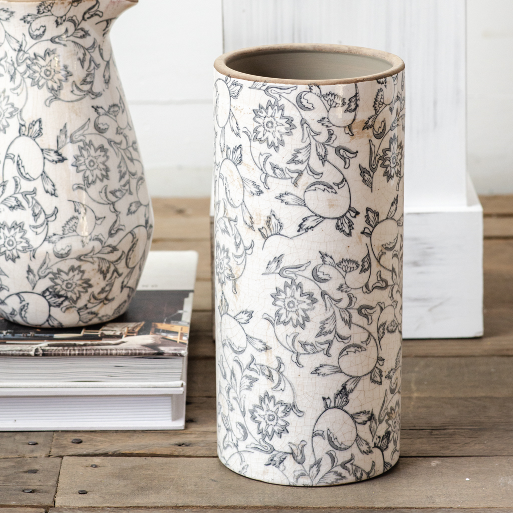11" Heirloom Vase