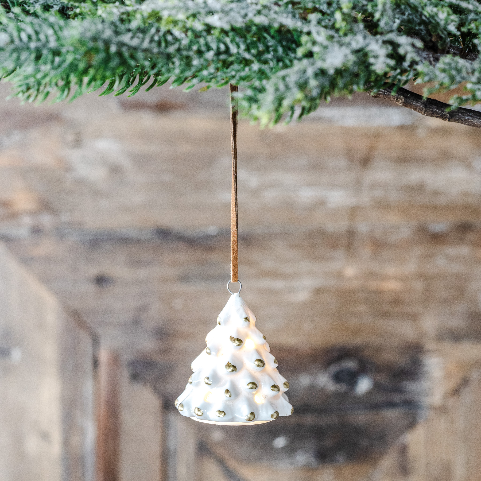 *Inner* 2" Led Tree Ornament