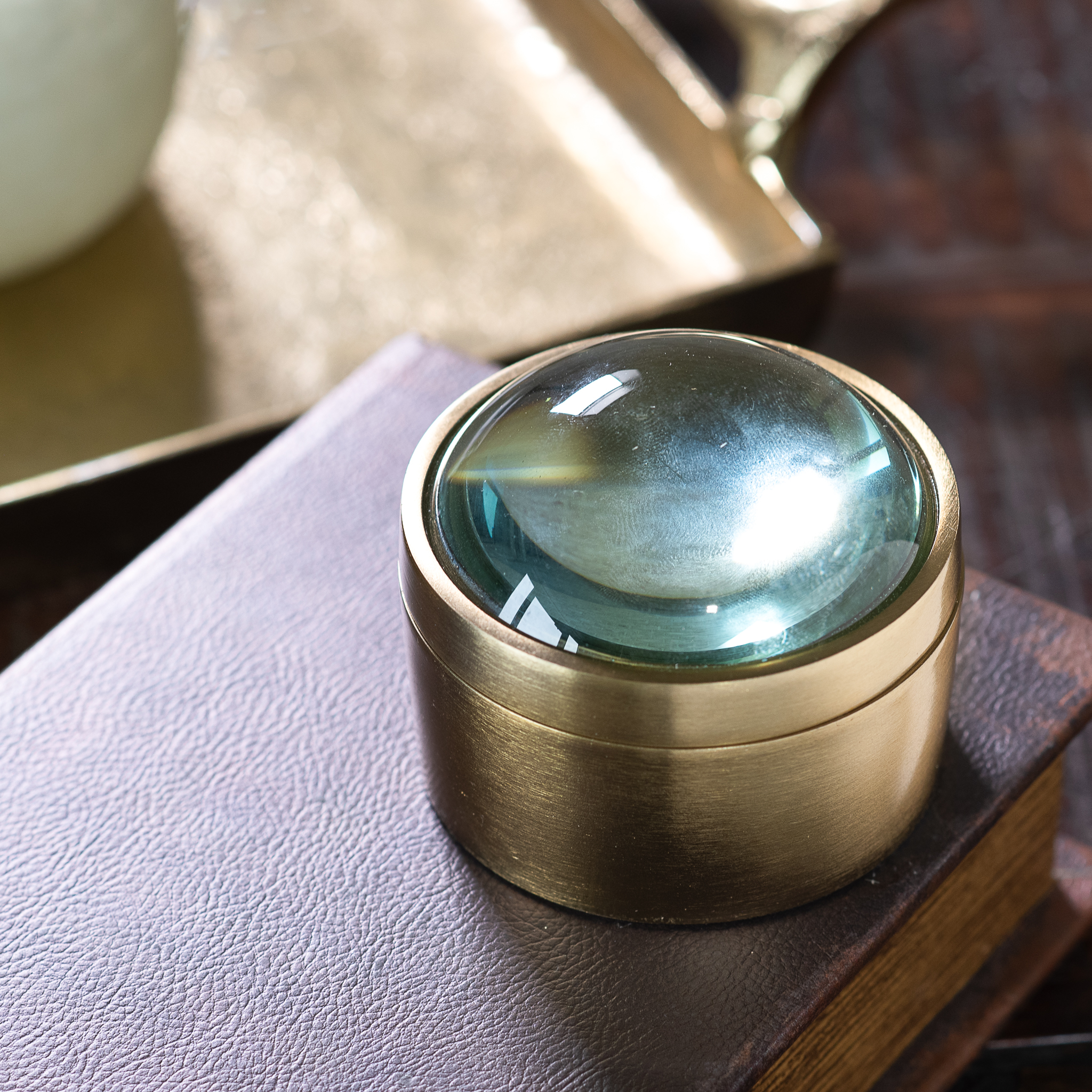 *Inner* 3" Rd. Gold Mag. Glass Canister