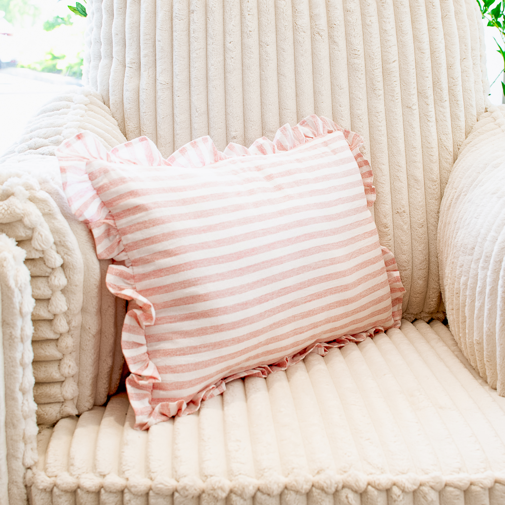 12 X 20 Pink/Wht Heart Stripe Pillow