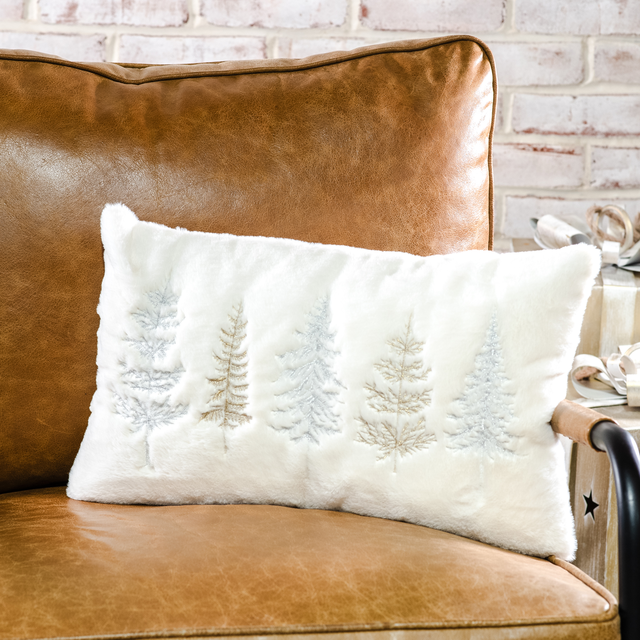 12X20 Gd & Sl Evergreen Fur Pillow