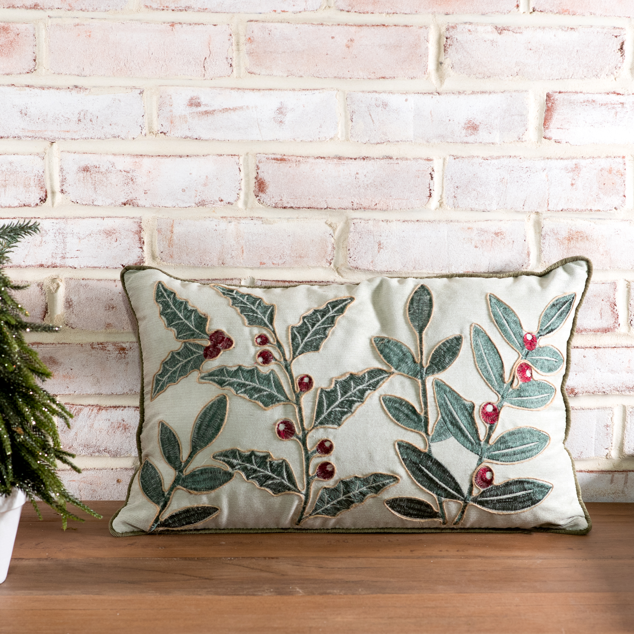12X20 Green Holly Pillow