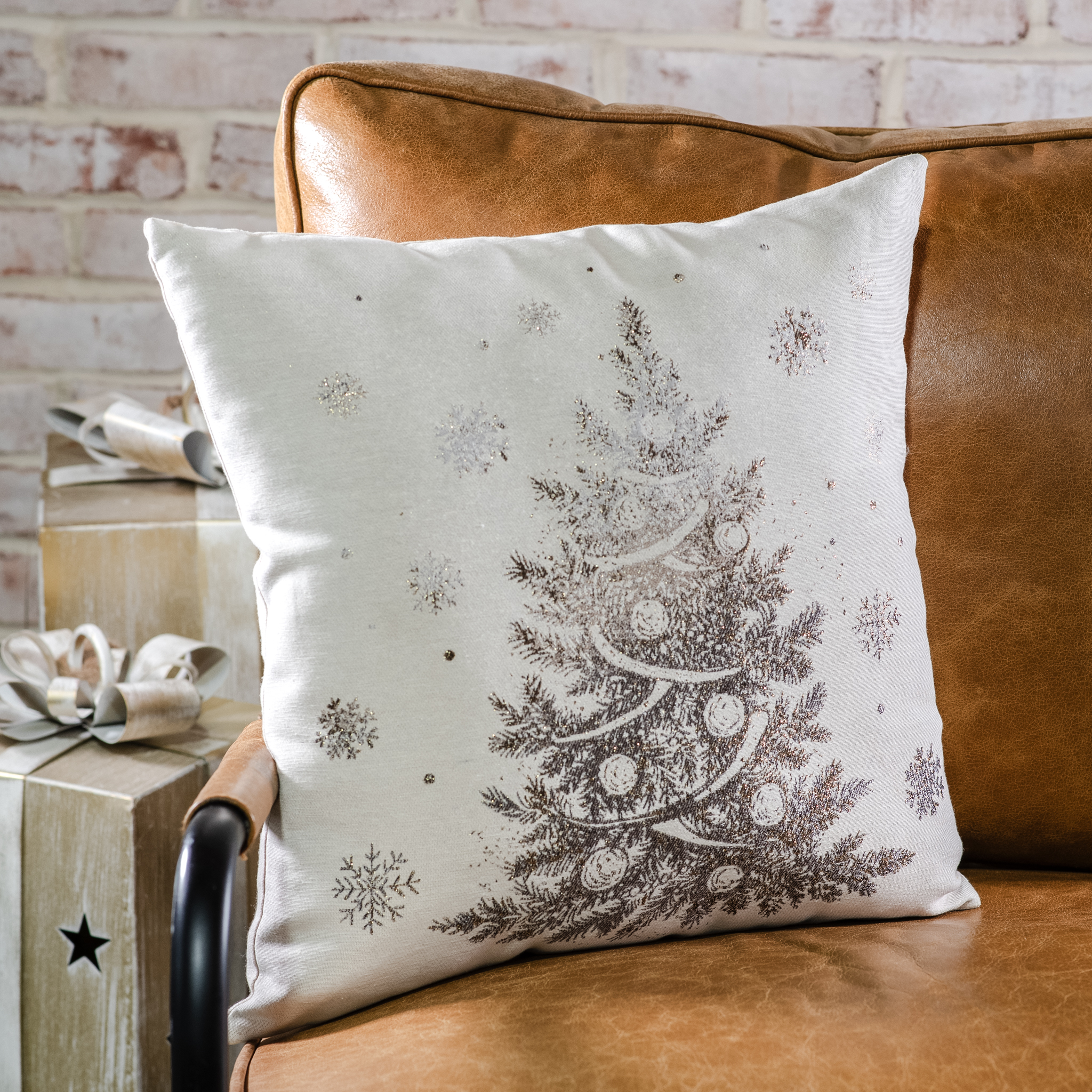 18X18 Metallic Xmas Tree Pillow