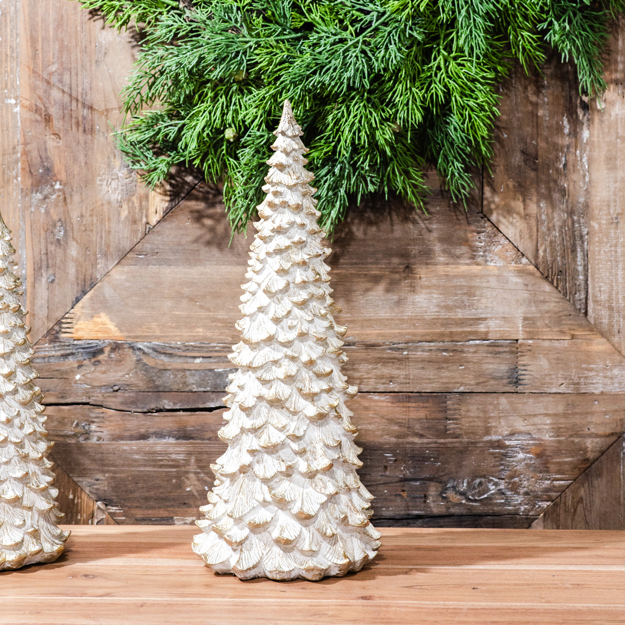 *Inner* 11.8" Snowy Gold Tree