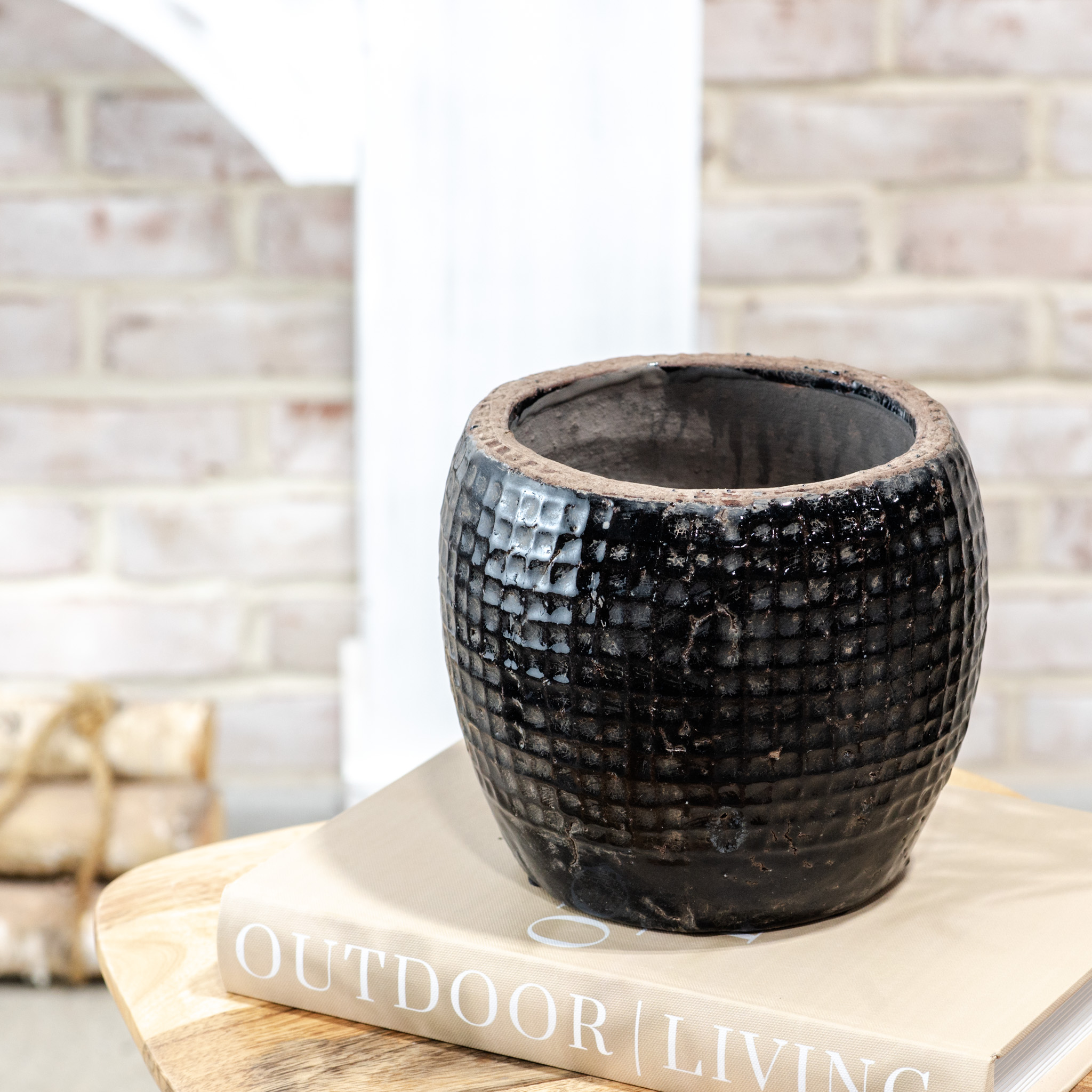 6.5" Black Pattern Planter
