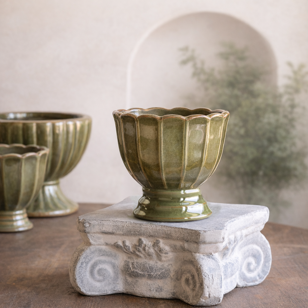 5.9" Vintage Green Scallop Planter