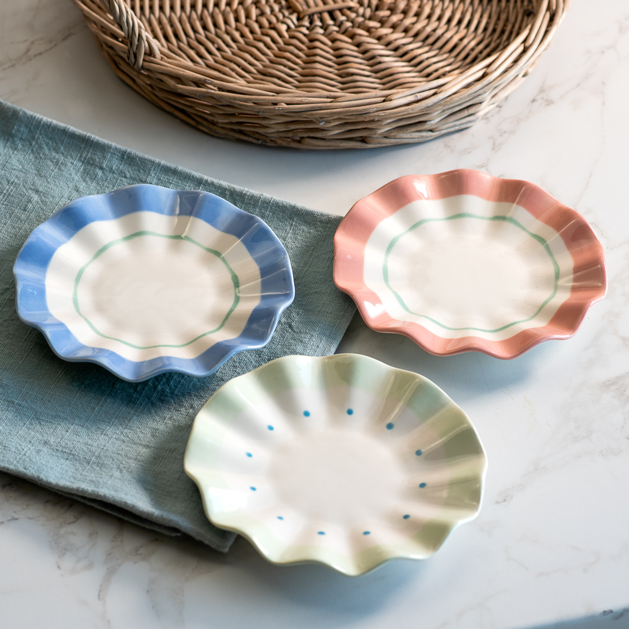 *Inner* 3 Asst. 6" Spring Color Mini Plates