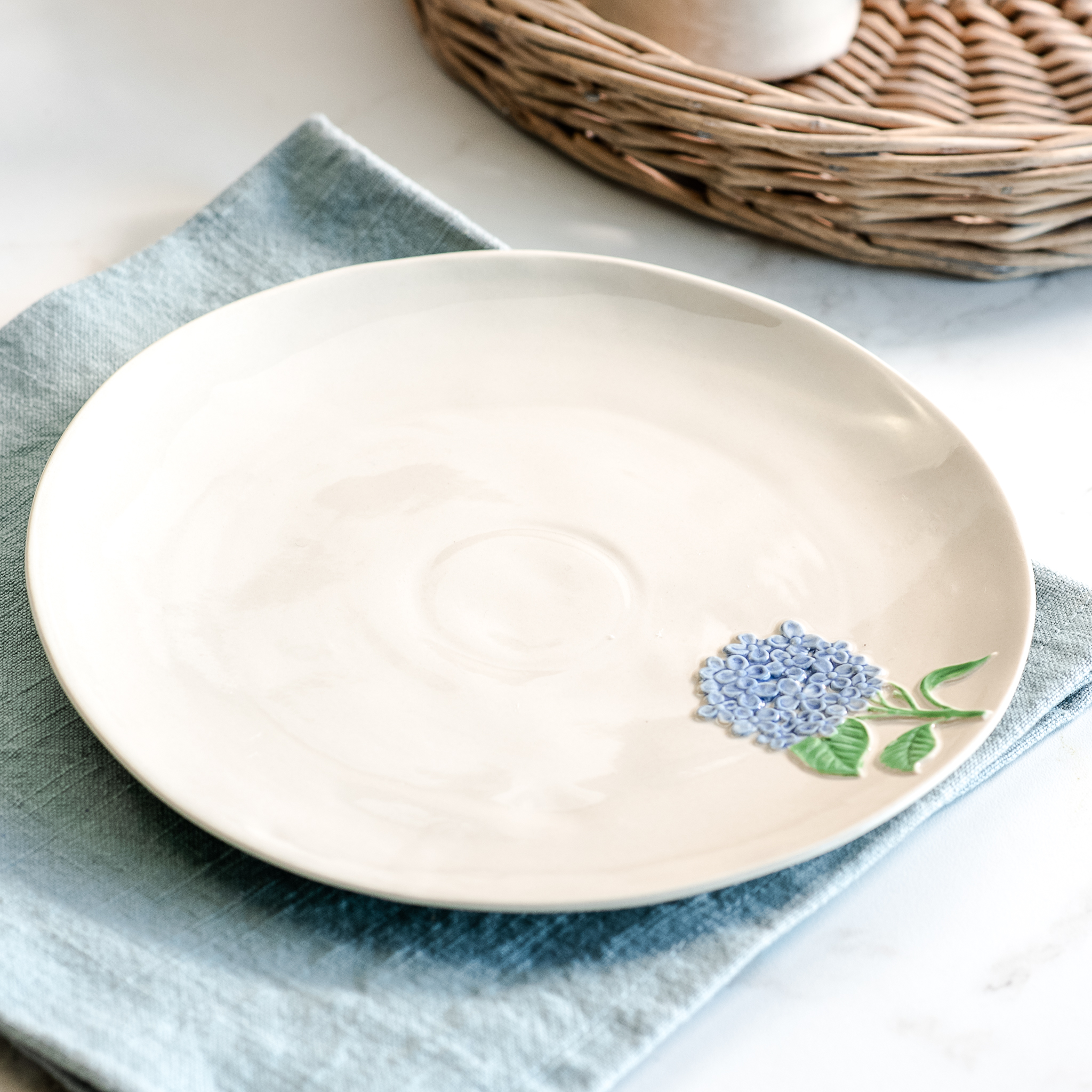 *Inner* 8" Blue Hydrangea Plate