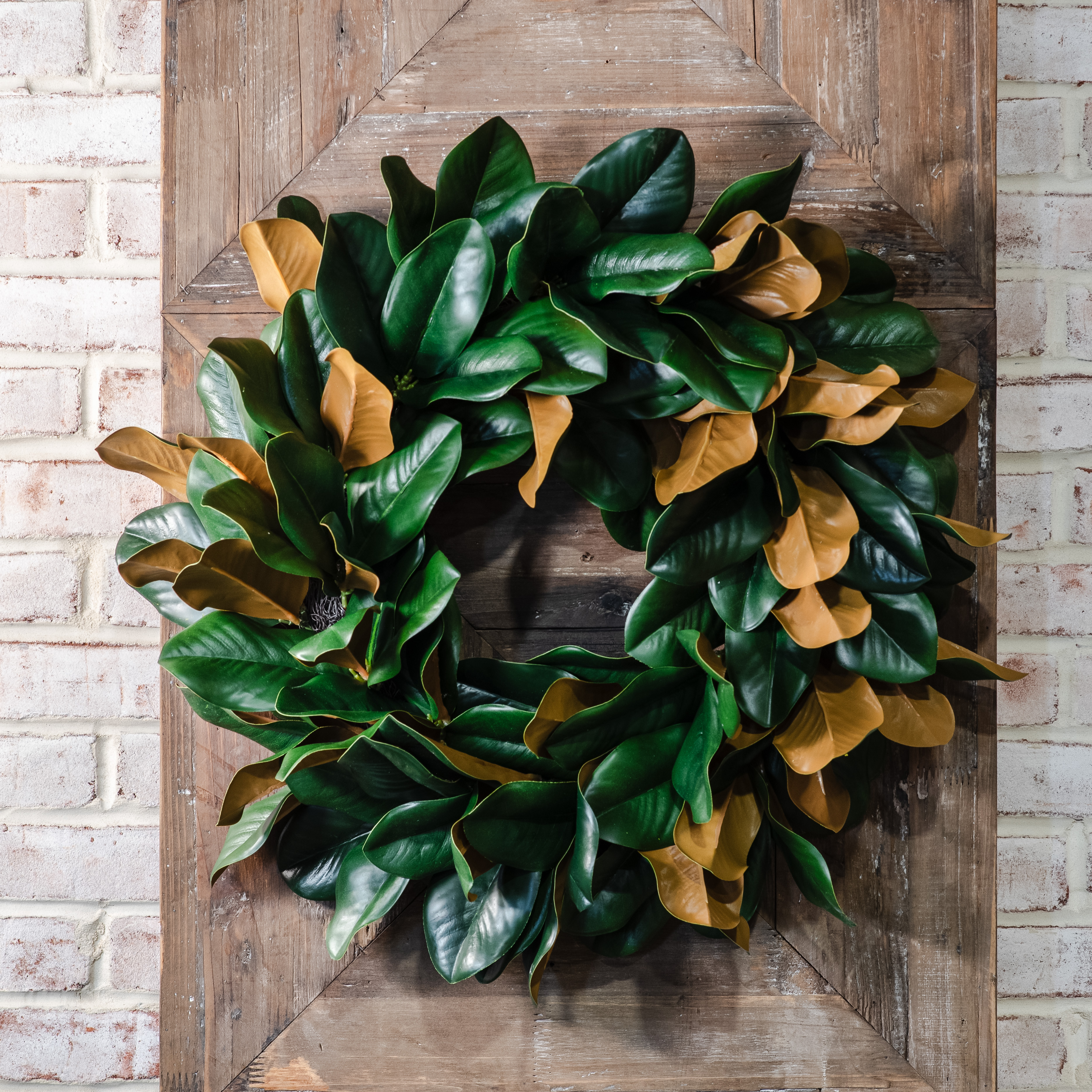 21.65" Magnolia Leaf Wreath