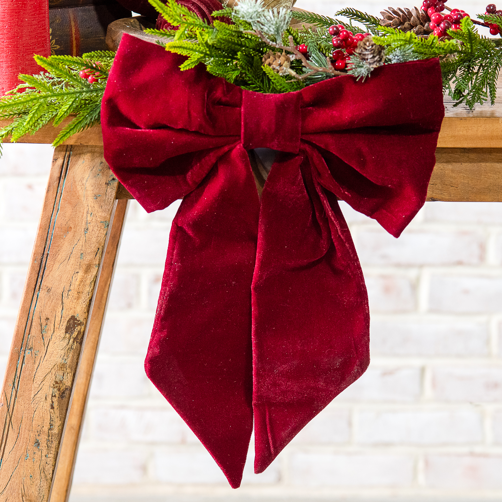 11" X 18" Burgundy Velvet Bow