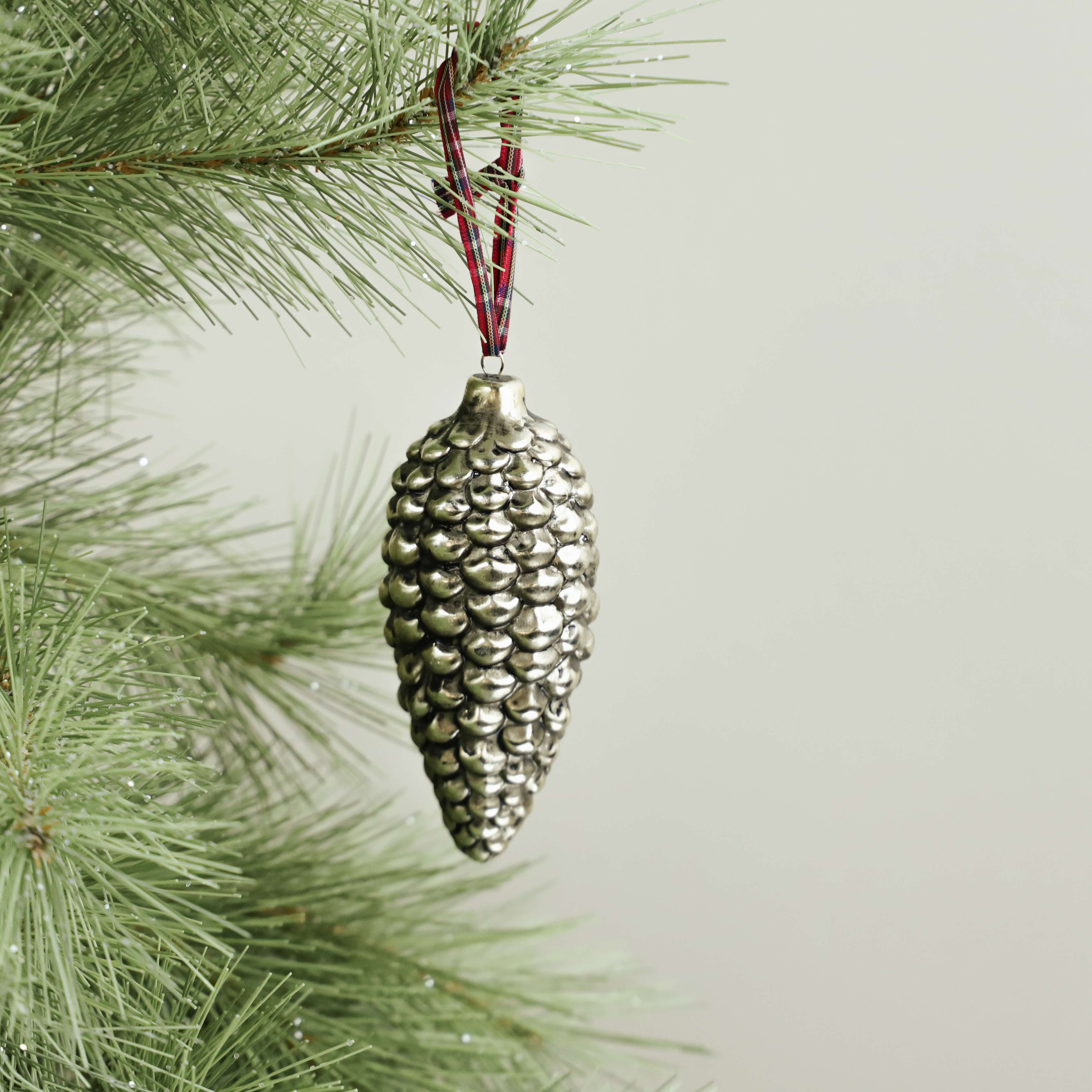 *Inner* 3.5" Vintage Pinecone Orn.