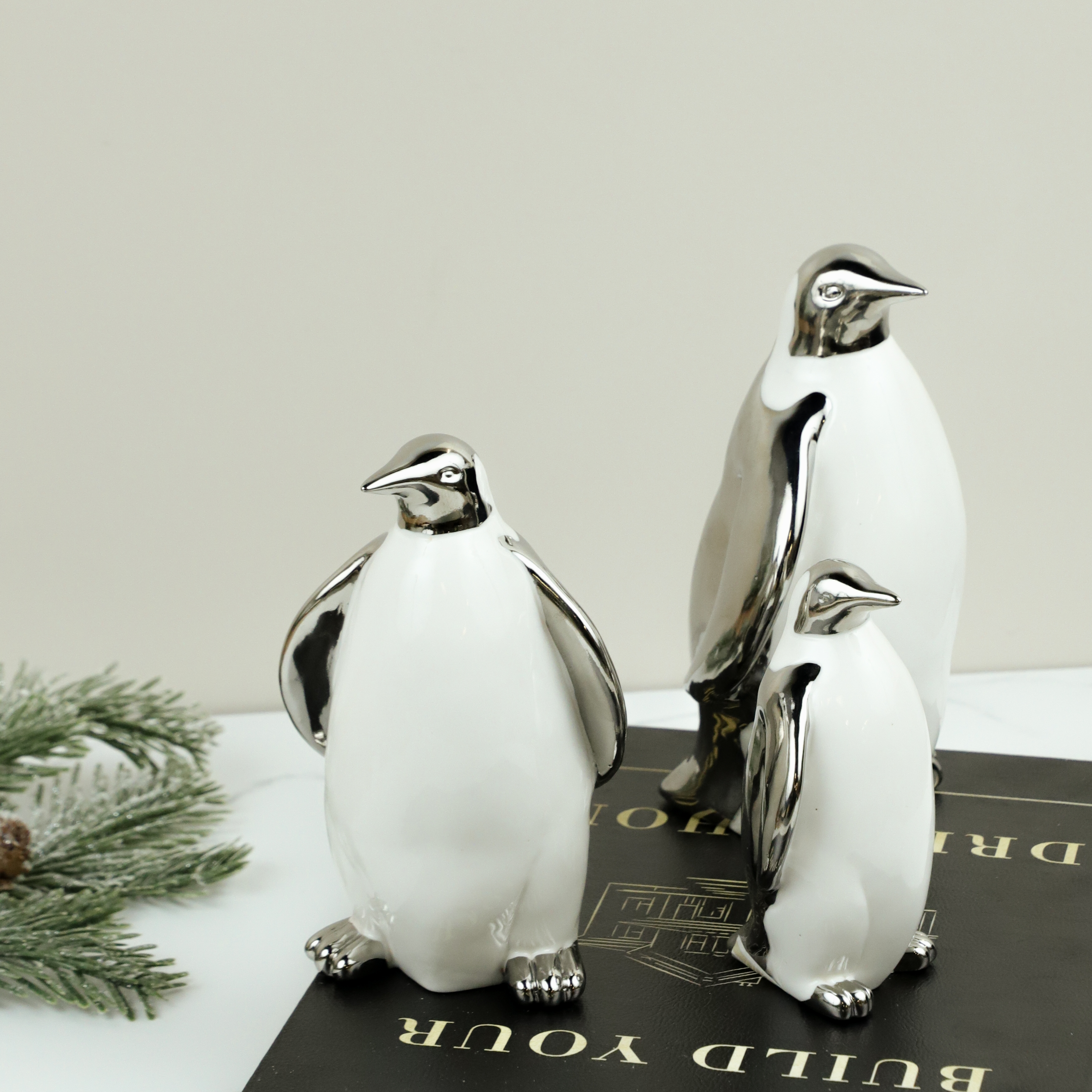 S/3 Penguin Siblings
