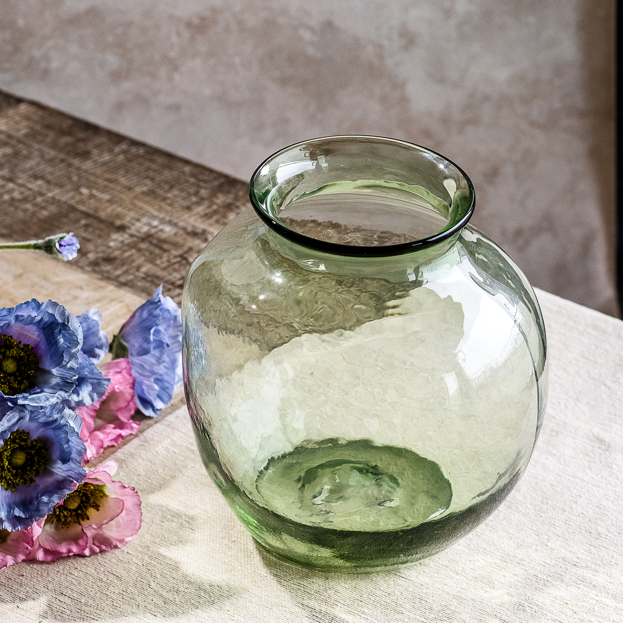 8.6" Green Glass Round Vase