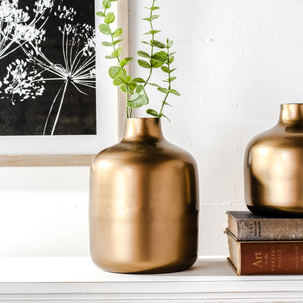 8.66 Antique Iron Vase