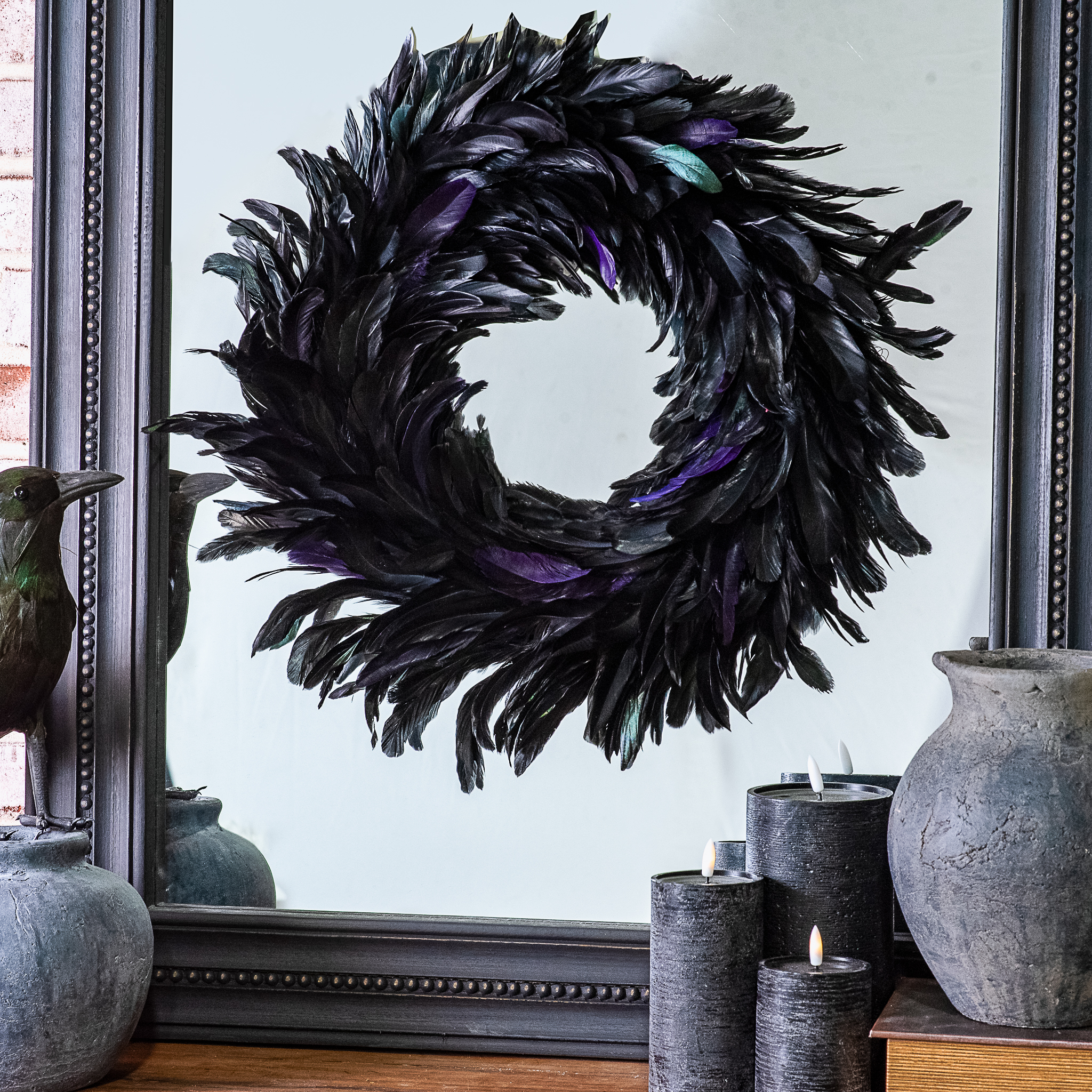 *Inner* 19" Blk/Pur Feather Wreath