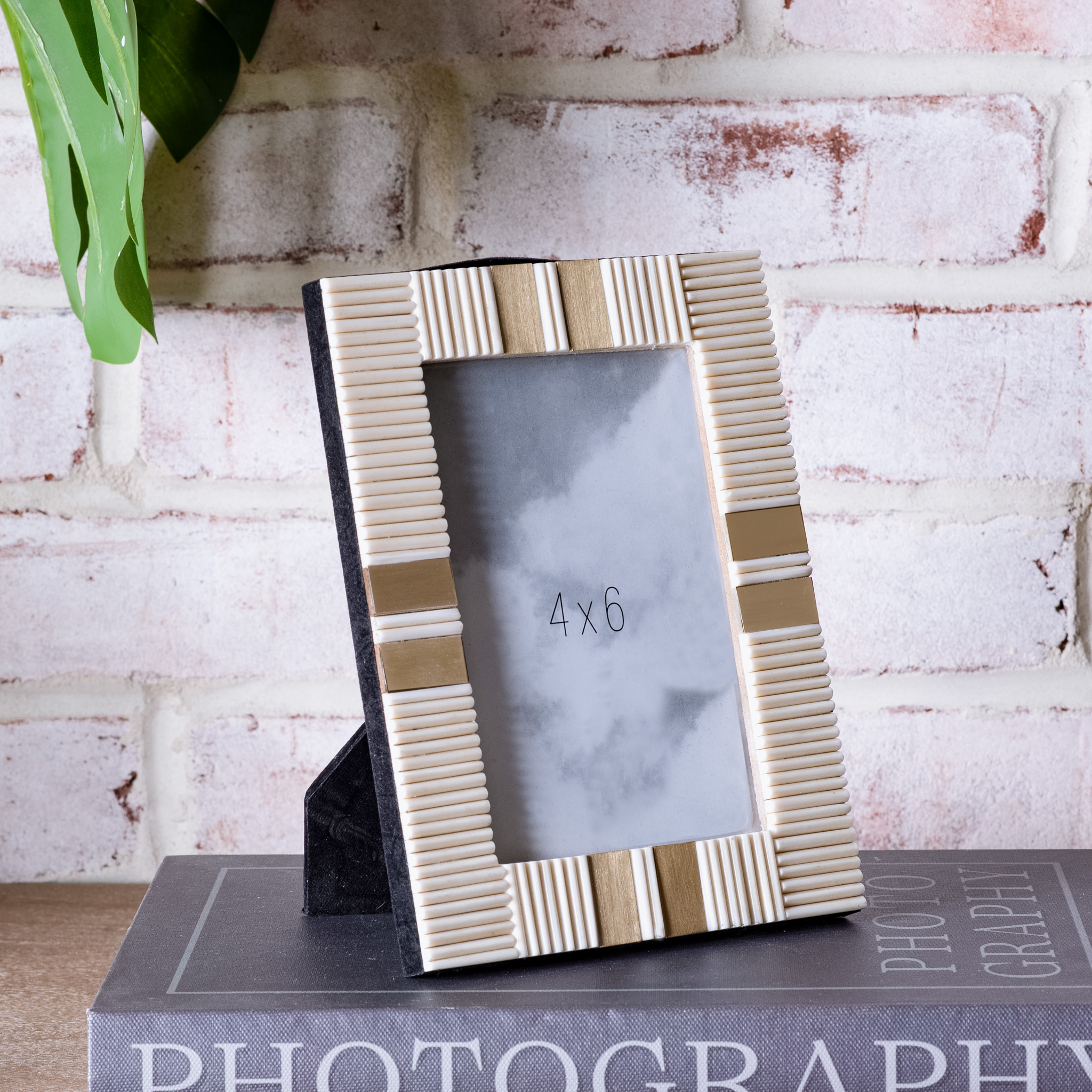*Inner* 4" X 6" White Resin W/ Brass Frame